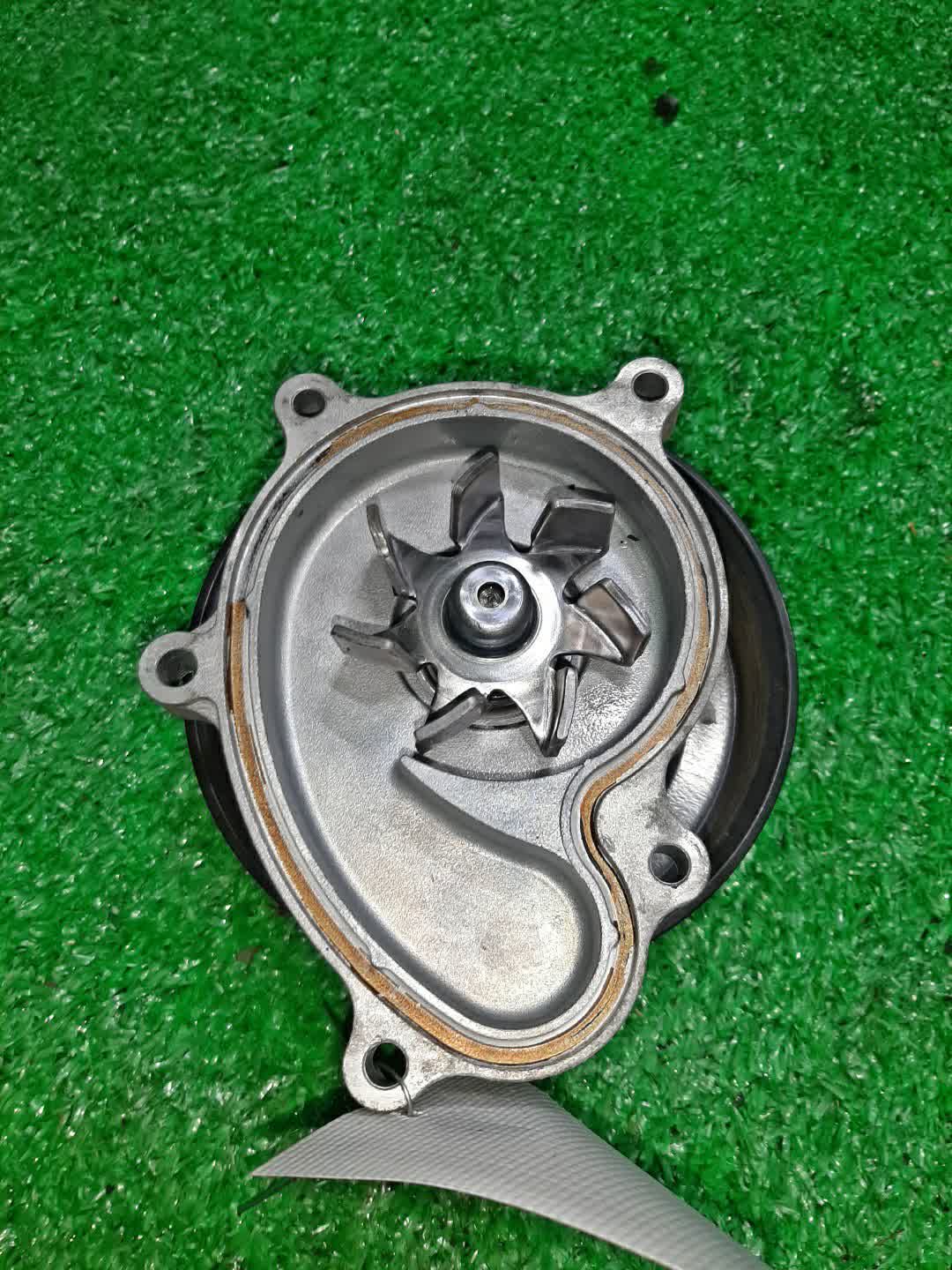Помпа SUBARU IMPREZA GP6 FB20 3 ракурс
