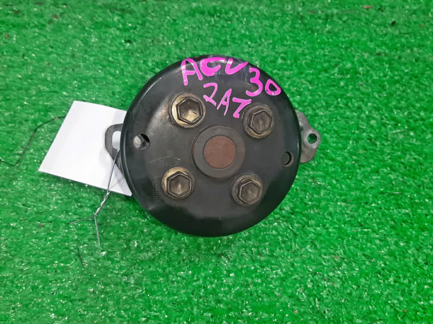Помпа TOYOTA CAMRY ACV35 2AZ-FE 2 ракурс