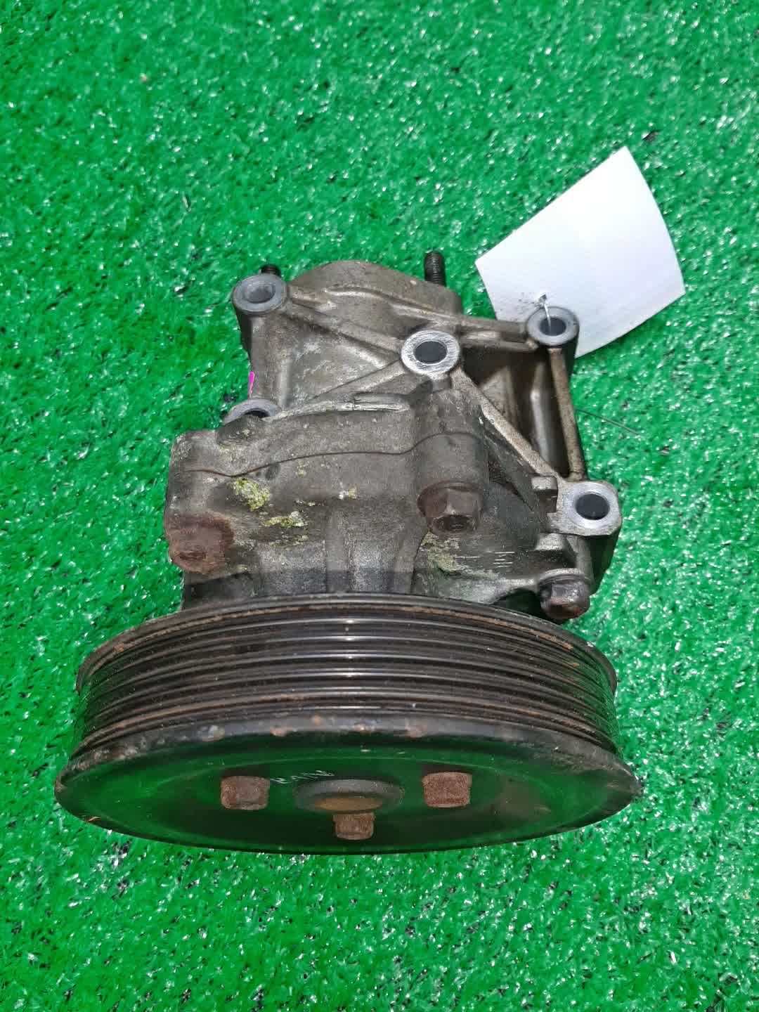 Помпа MITSUBISHI OUTLANDER CW5W 4B12 1 ракурс