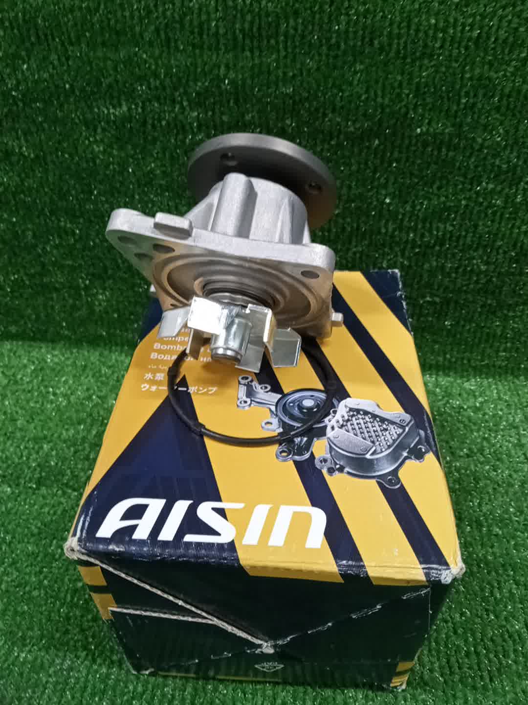 Помпа MITSUBISHI MIRAGE A03A 3A92 WESM01B 3 ракурс