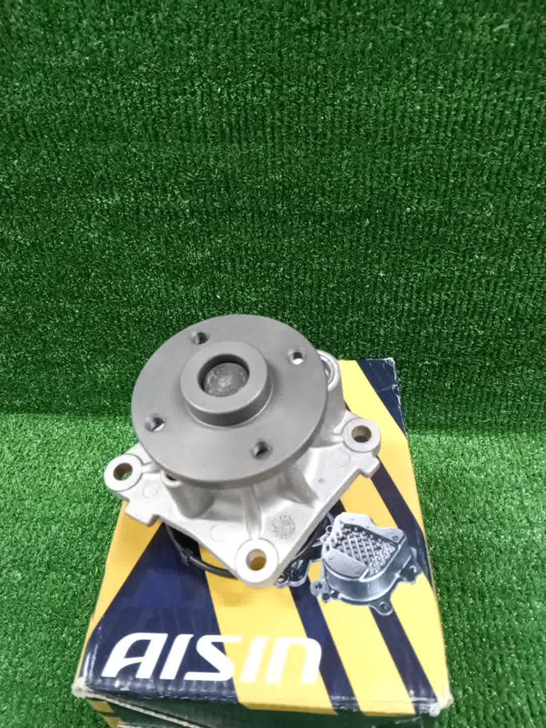Помпа MITSUBISHI MIRAGE A03A 3A92 WESM01B 4 ракурс