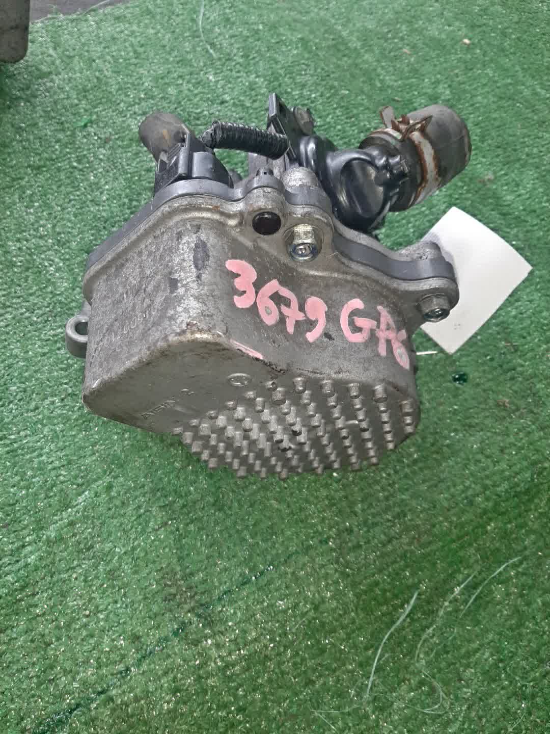 Помпа HONDA FIT GP6 LEB 2 ракурс