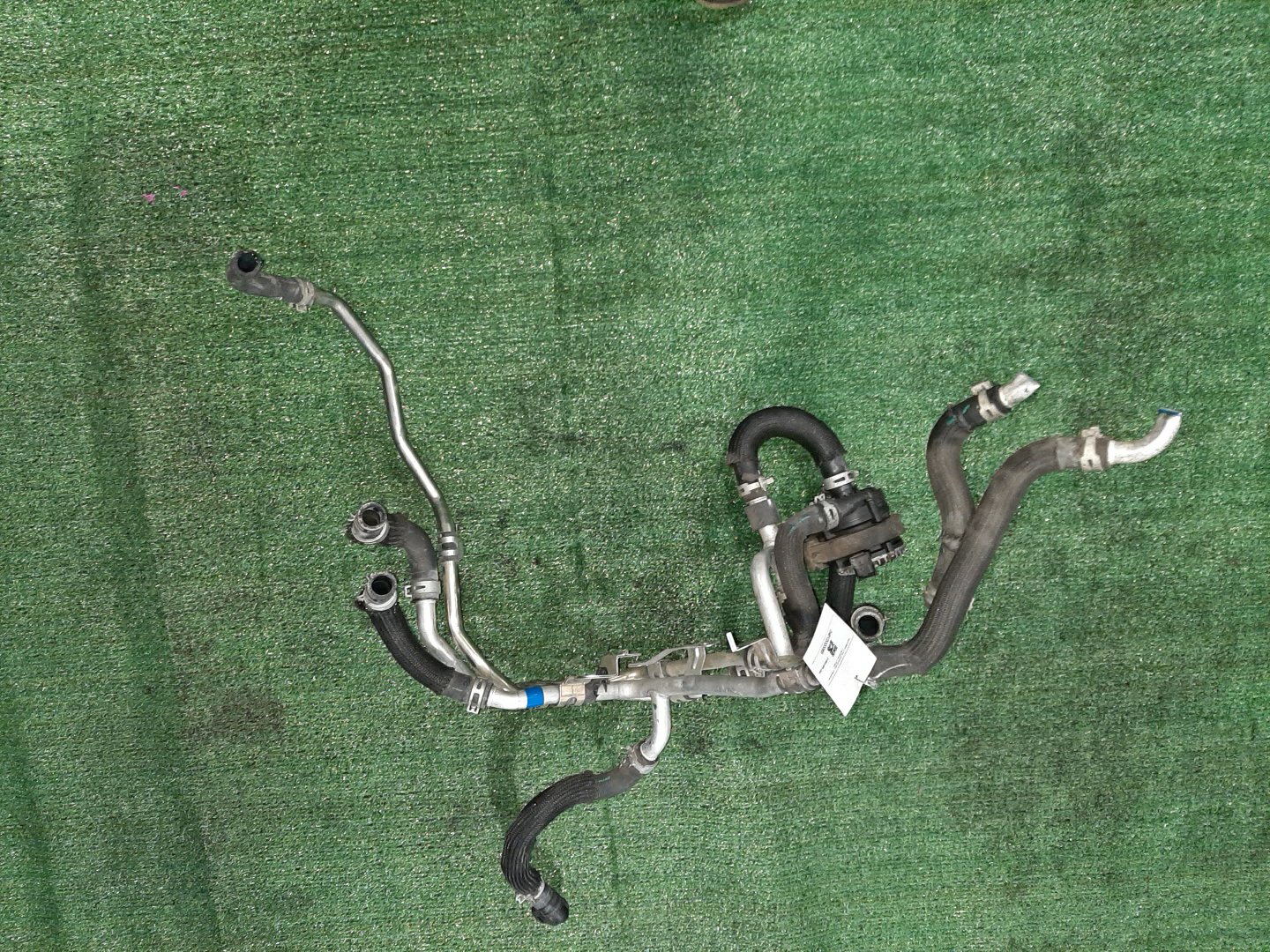 Помпа NISSAN X-TRAIL SNT33 KR15DDT 21580-6RU5A 1 ракурс