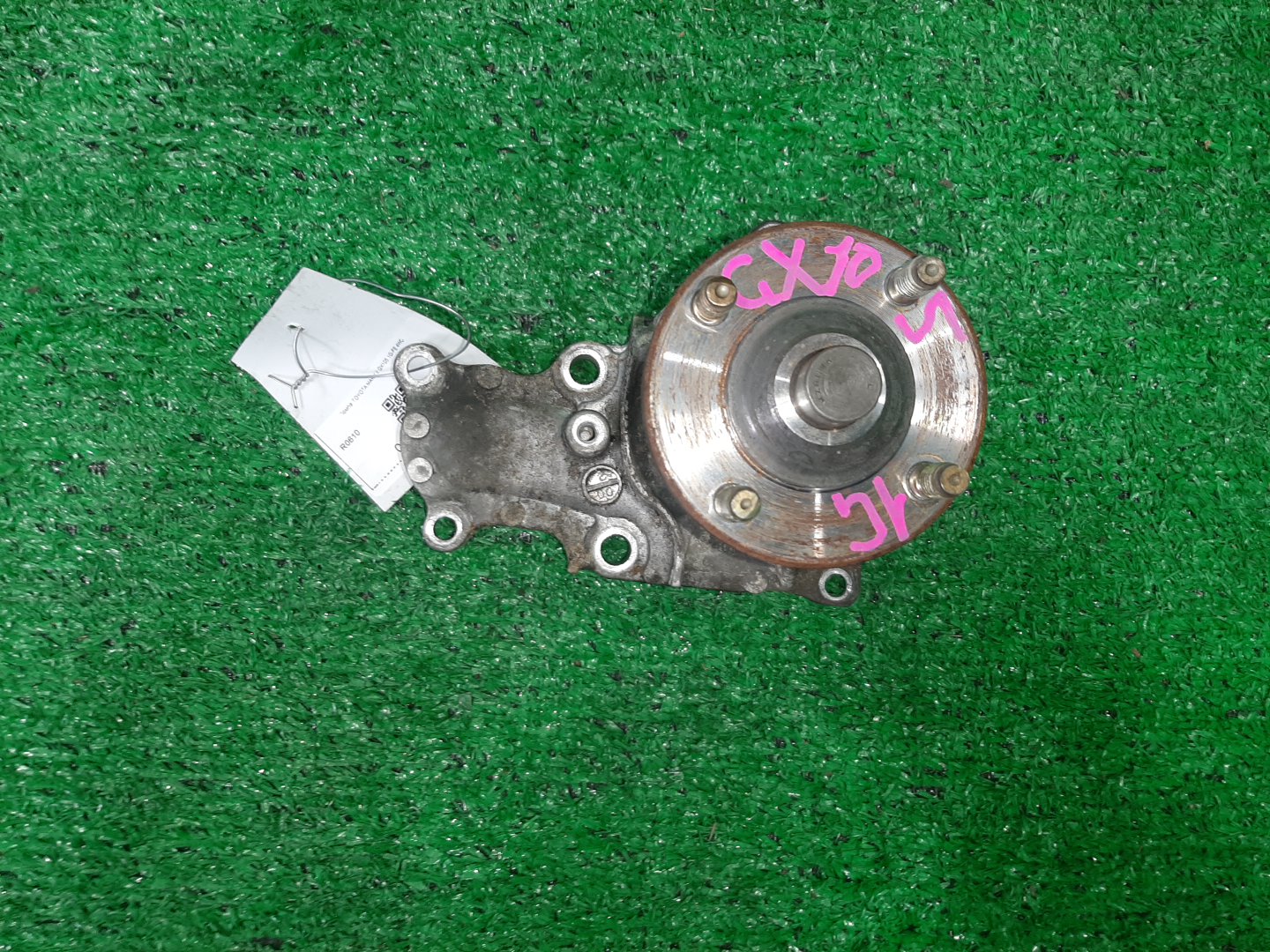 Помпа TOYOTA MARK II GX105 1G-FE 1 ракурс Помпа TOYOTA MARK II GX105 1G-FE 1 ракурс