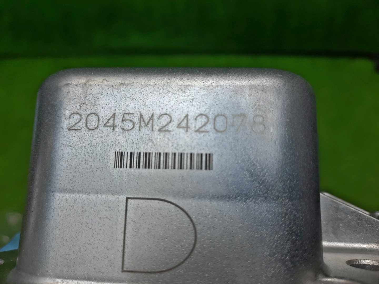 Помпа TOYOTA PRIUS ZVW50 161A0-39035 4 ракурс