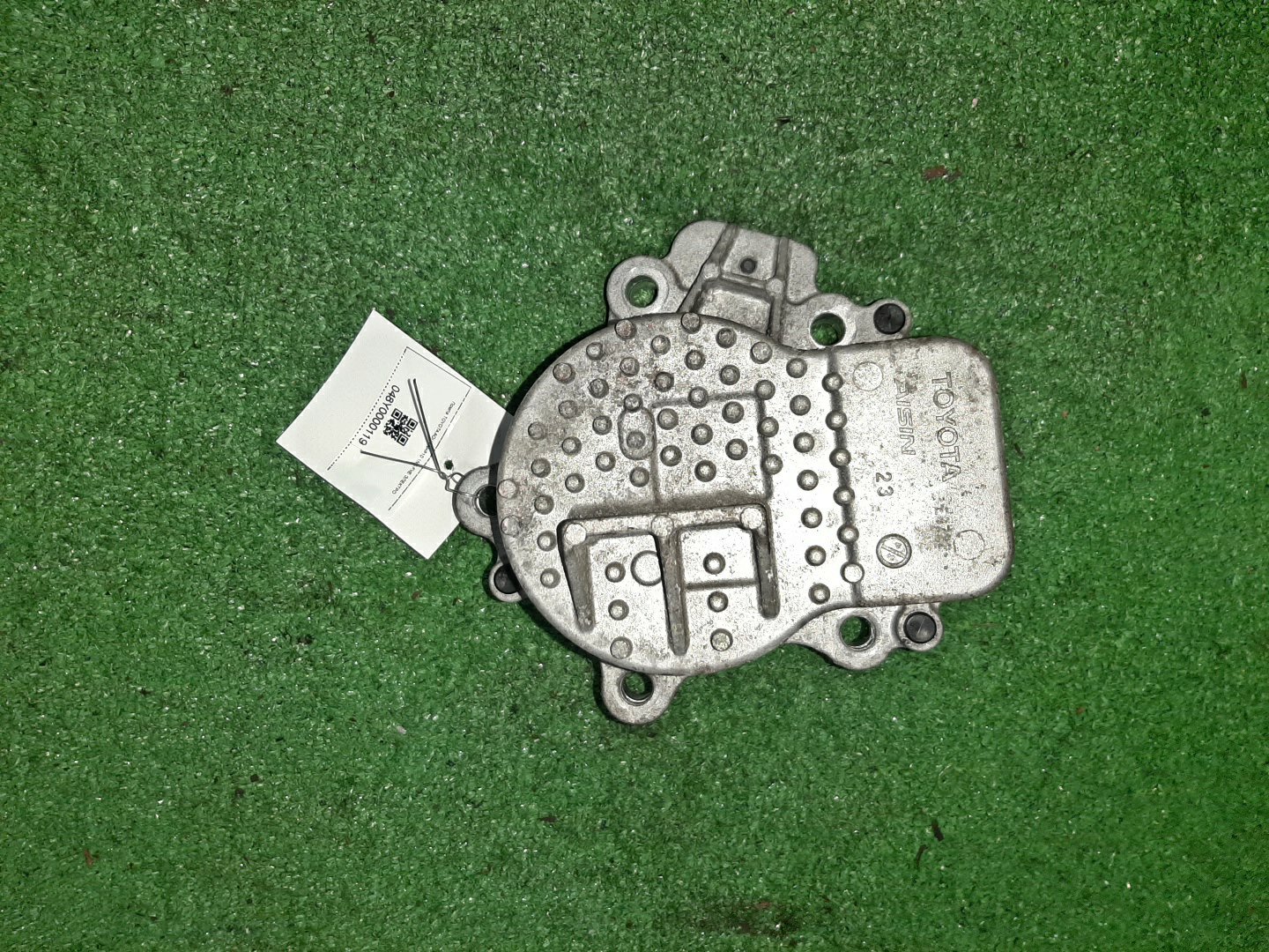 Помпа TOYOTA AQUA NHP10 1NZ-FXE 2 ракурс