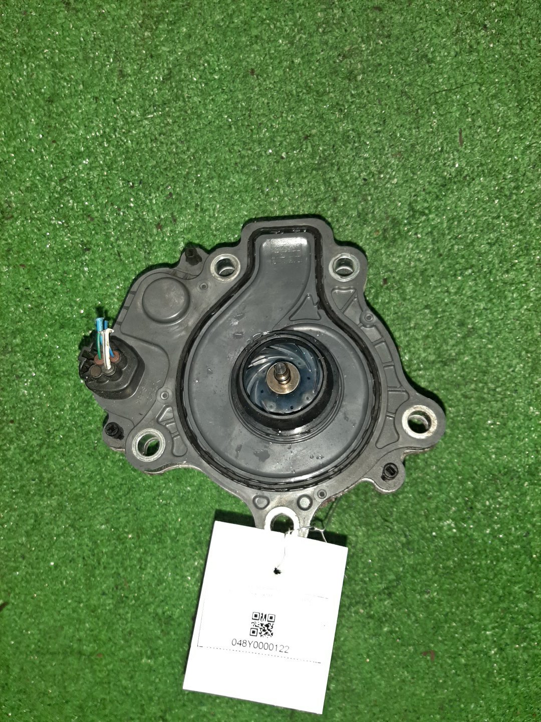 Помпа TOYOTA AQUA NHP10 1NZ-FXE 1 ракурс Помпа TOYOTA AQUA NHP10 1NZ-FXE 1 ракурс