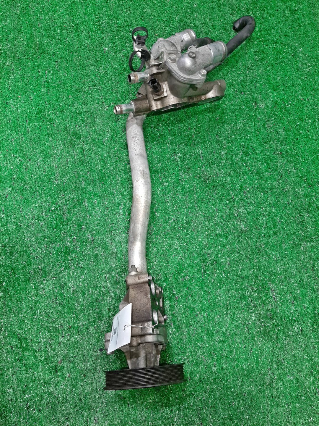 Помпа MITSUBISHI RVR GA4W 4J10 1 ракурс