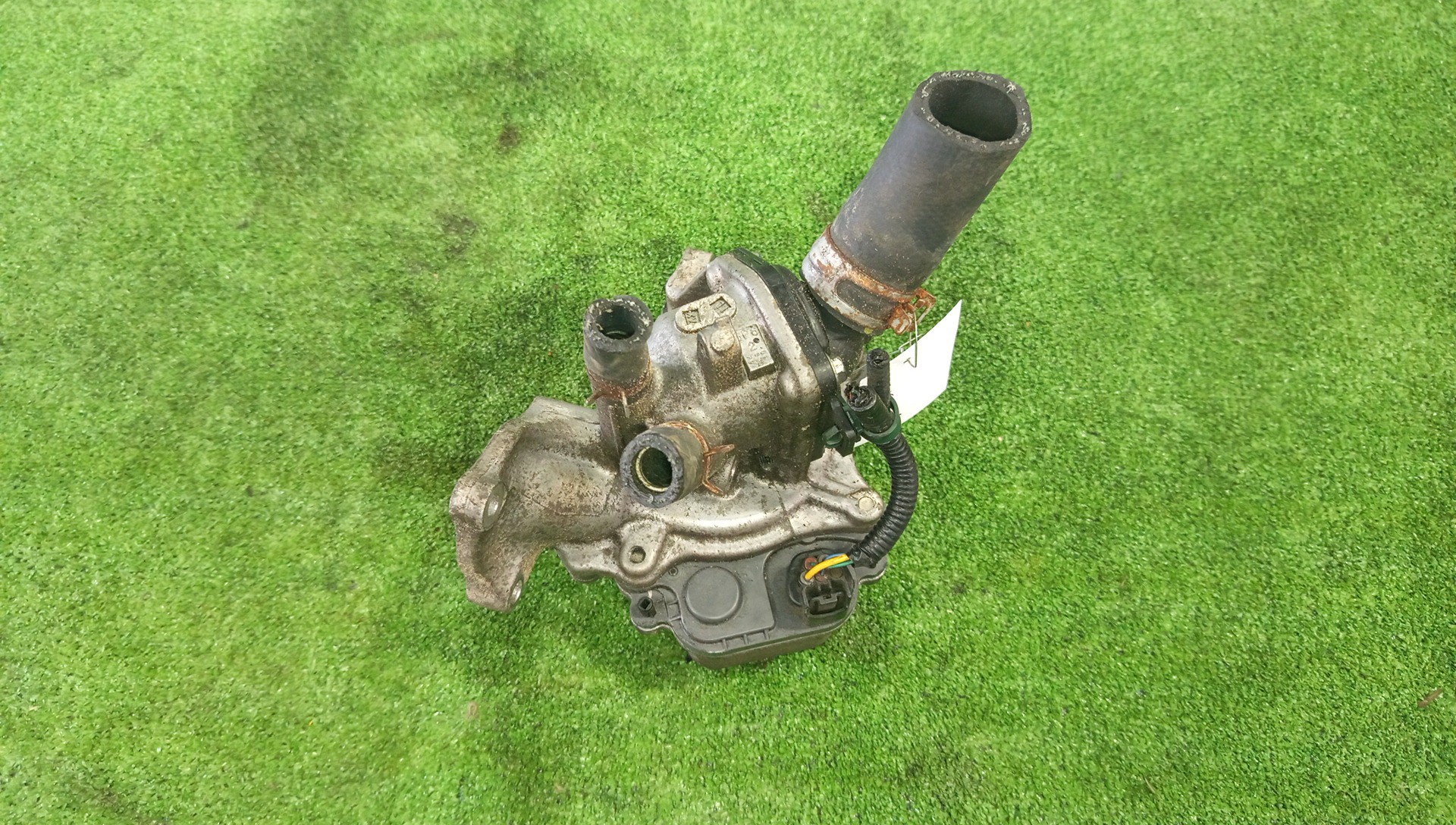 Помпа HONDA JADE FR4 LEB 2 ракурс
