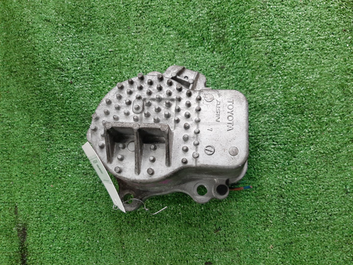 Помпа TOYOTA PRIUS ZVW30 2ZR-FXE 1 ракурс