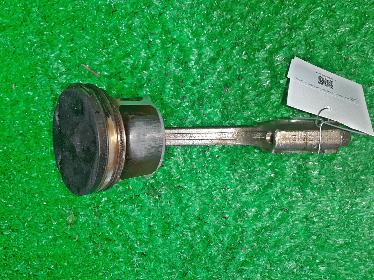 Поршень NISSAN JUKE NF15 MR16DDT 2 ракурс