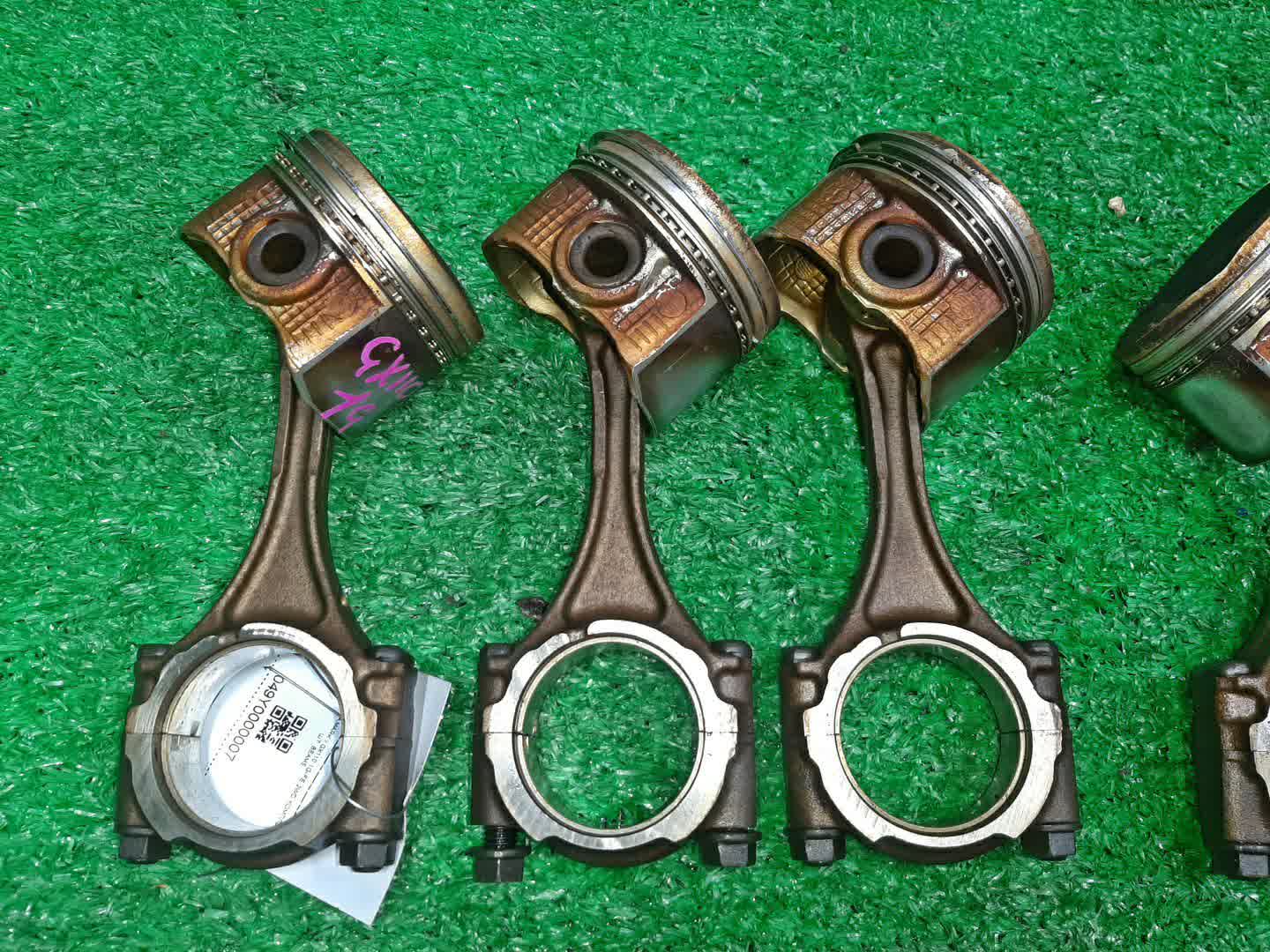 Поршень TOYOTA MARK II GX110 1G-FE 2 ракурс