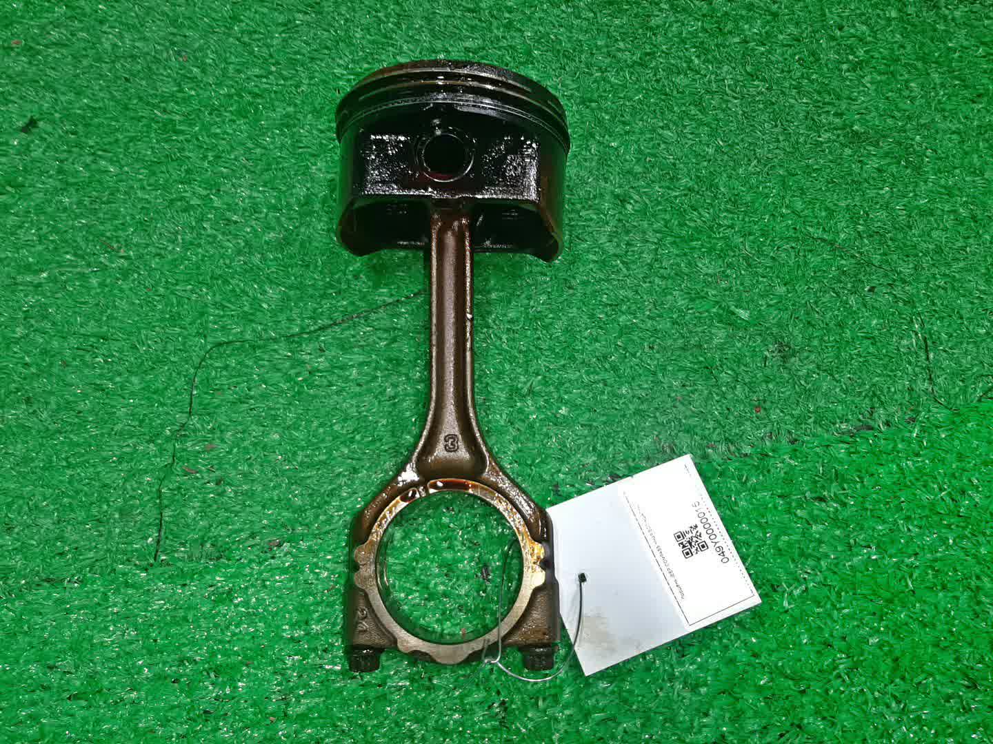 Поршень JEEP COMPASS MK49 ED3 5191340AA 1 ракурс Поршень JEEP COMPASS MK49 ED3 5191340AA 1 ракурс