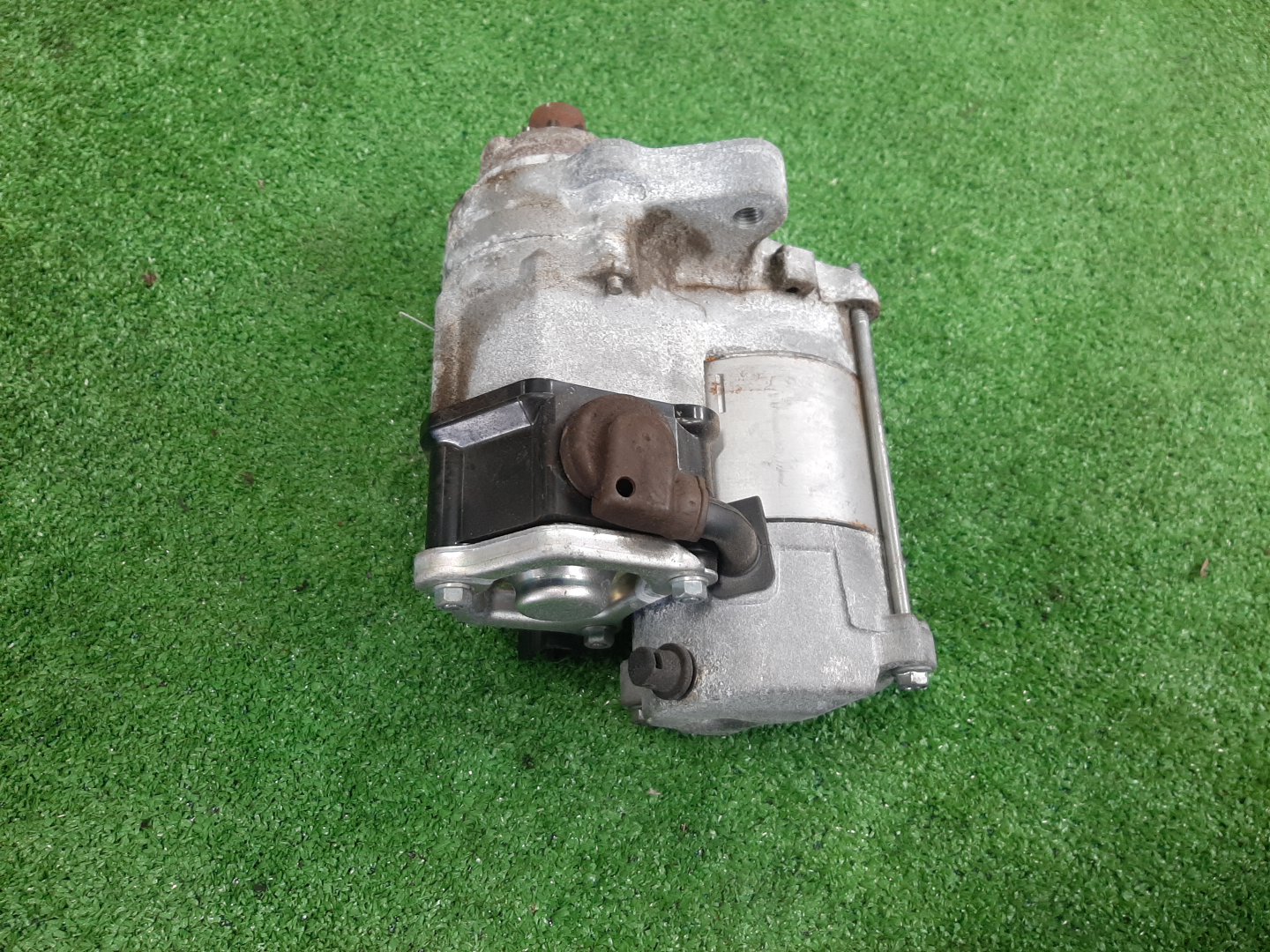 Стартер TOYOTA CROWN MAJESTA UZS207 3UZ-FE 28100-50030 3 ракурс