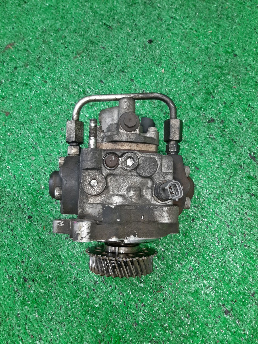 Тнвд TOYOTA DYNA XZU620D N04C-T 22100-E0540 2 ракурс