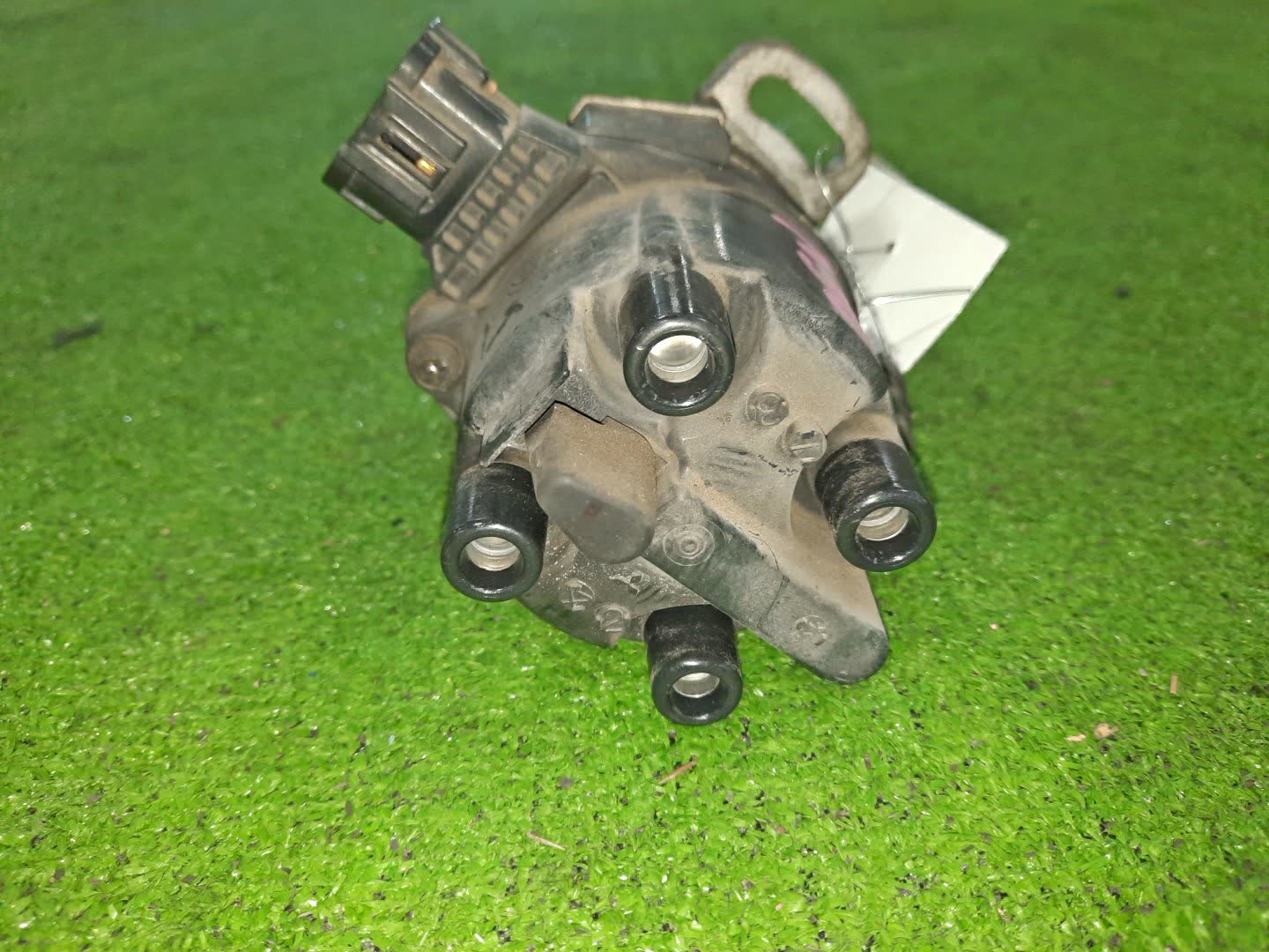 Трамблер NISSAN RNESSA N30 SR20DE 22100-WF010 2 ракурс