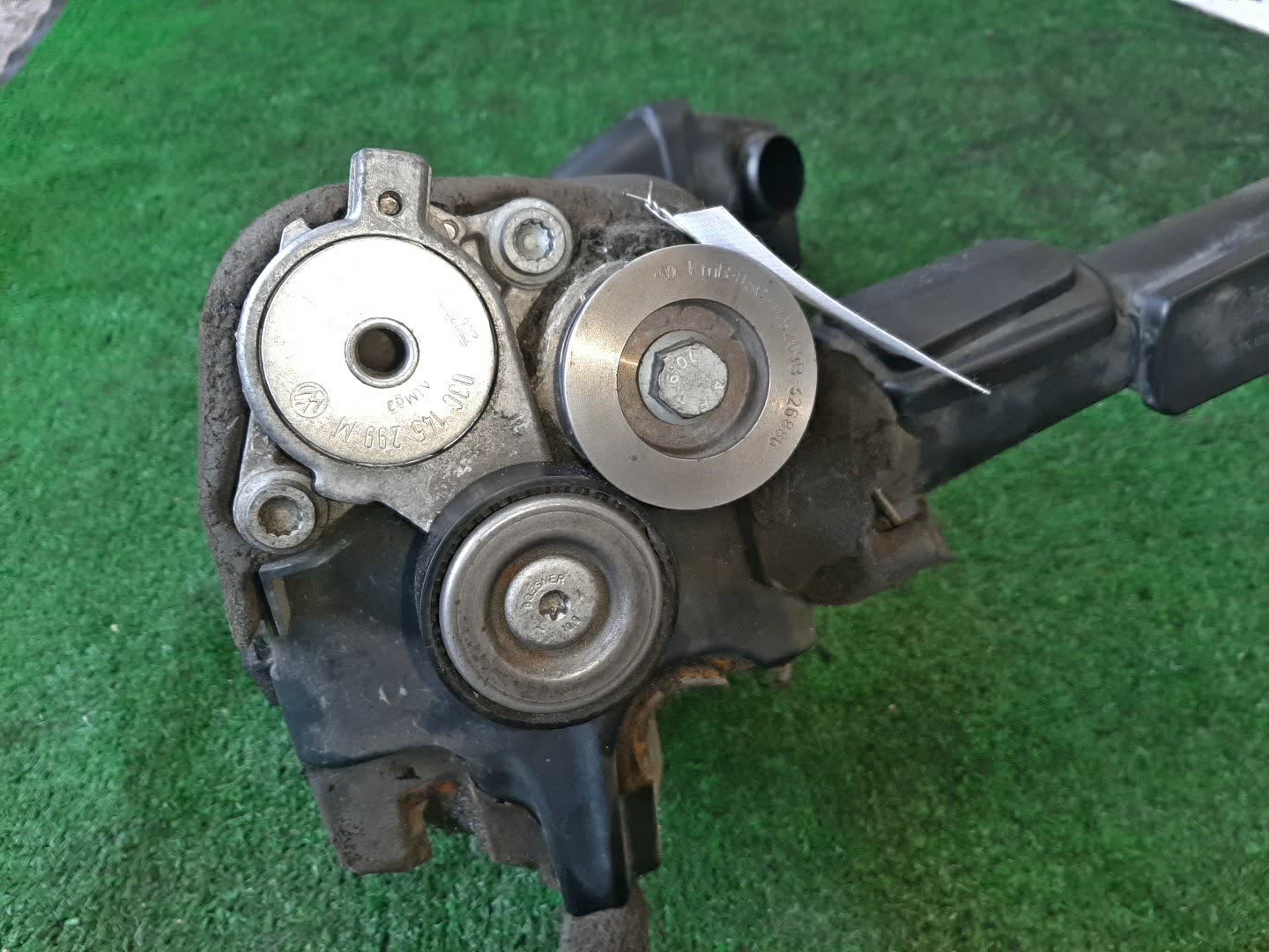 Турбина VOLKSWAGEN GOLF 1K5 CAVD 3 ракурс