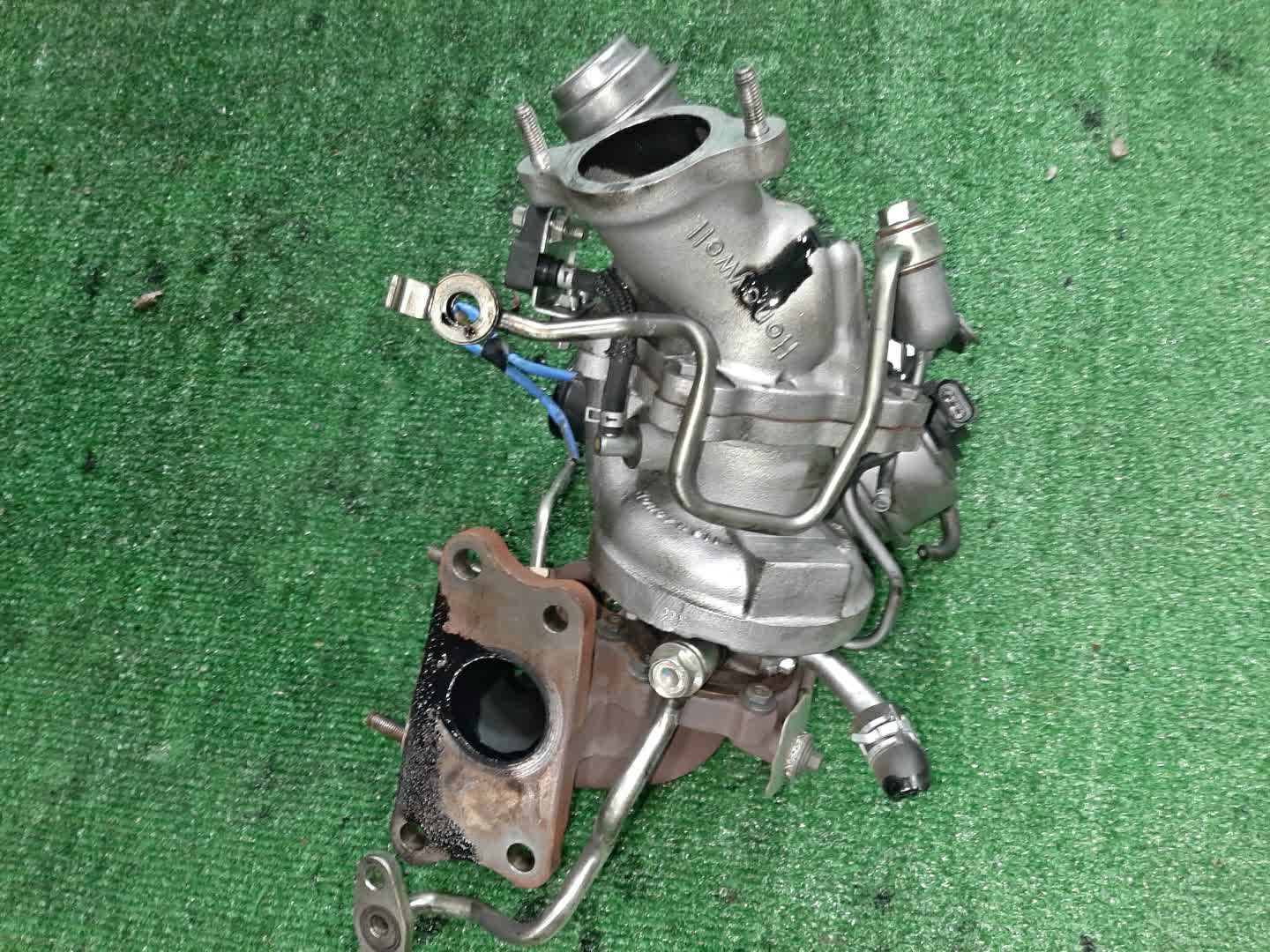 Турбина MAZDA CX-5 KE2AW SH-VPTS SH01-13700 3 ракурс
