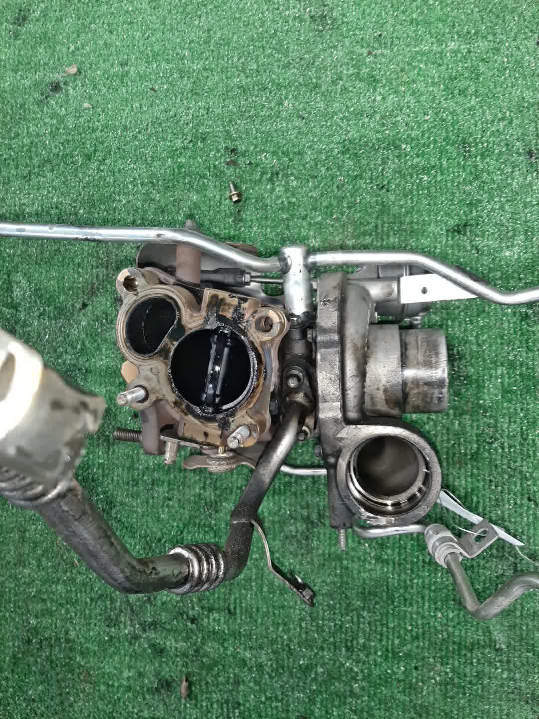 Турбина MAZDA CX-5 KE2AW SH-VPTS SH01-13700 2 ракурс