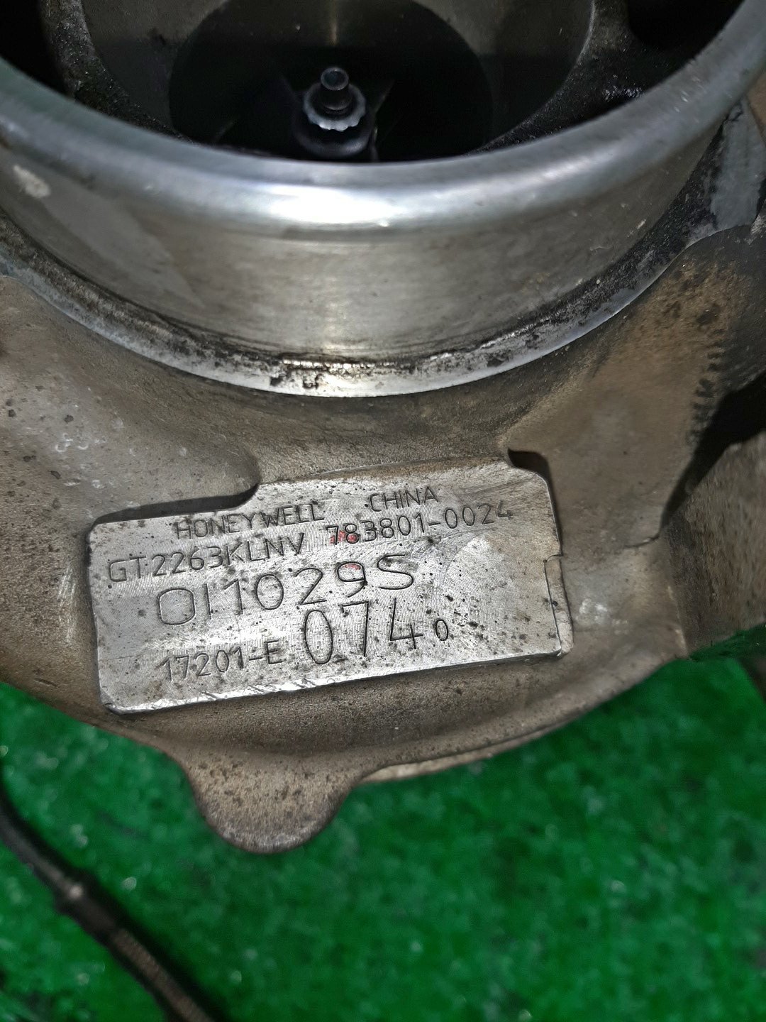 Турбина TOYOTA DYNA XZU620D N04C-T GT2263KLNV 4 ракурс