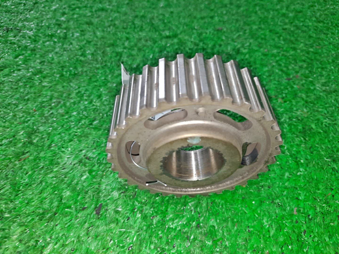 Шкив TOYOTA HIACE REGIUS KCH46W 1KZ-TE 2 ракурс
