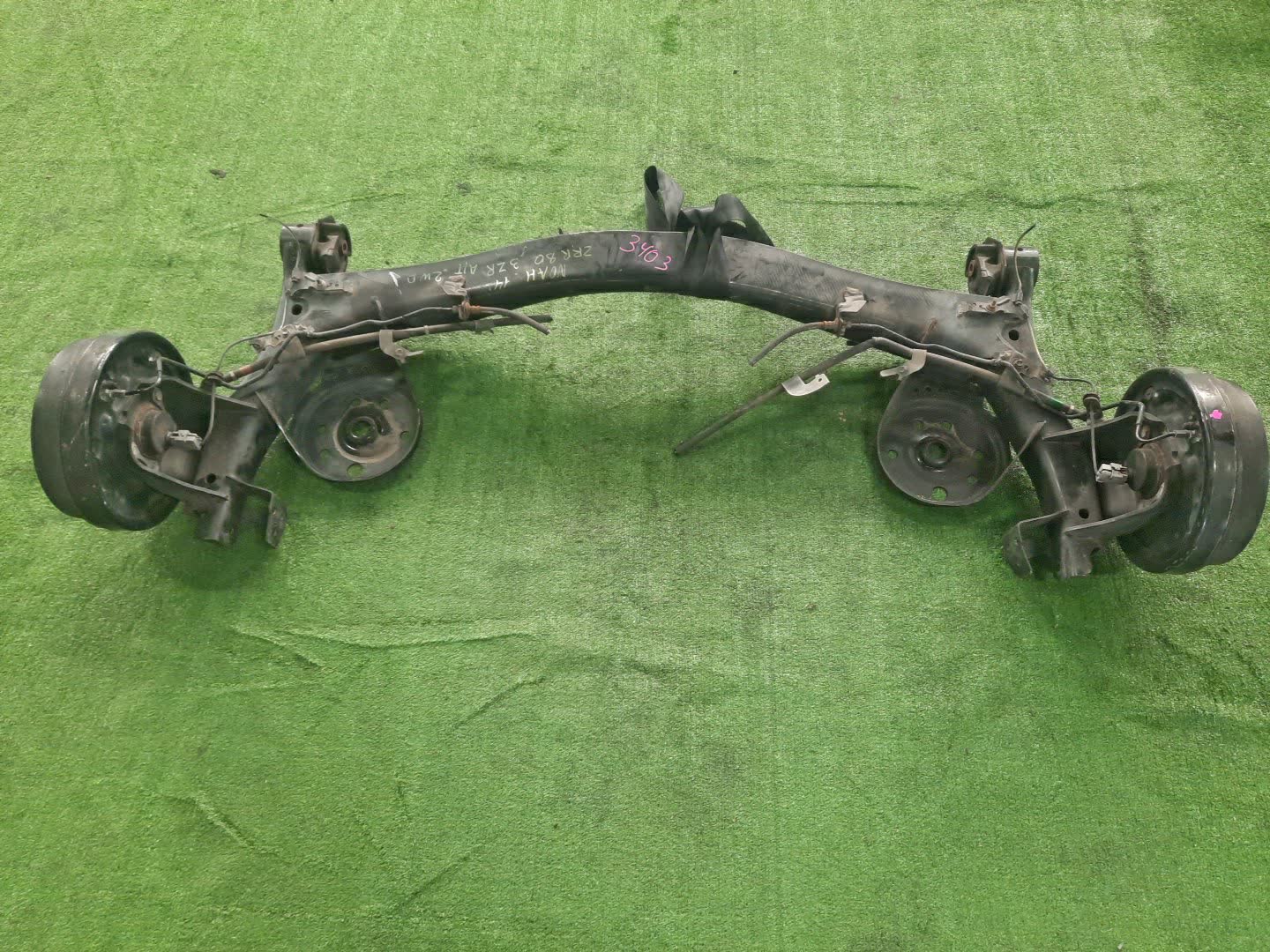 Балка задняя TOYOTA NOAH ZRR80G 3ZR-FE 3403 1 ракурс