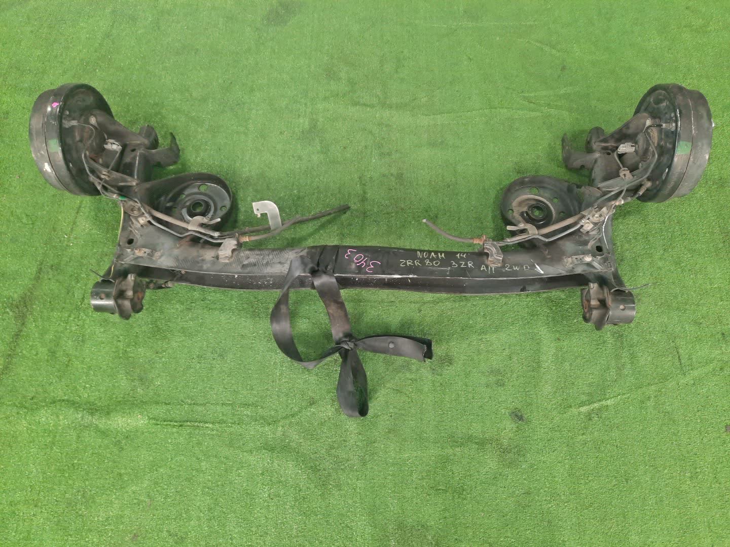 Балка задняя TOYOTA NOAH ZRR80G 3ZR-FE 3403 2 ракурс