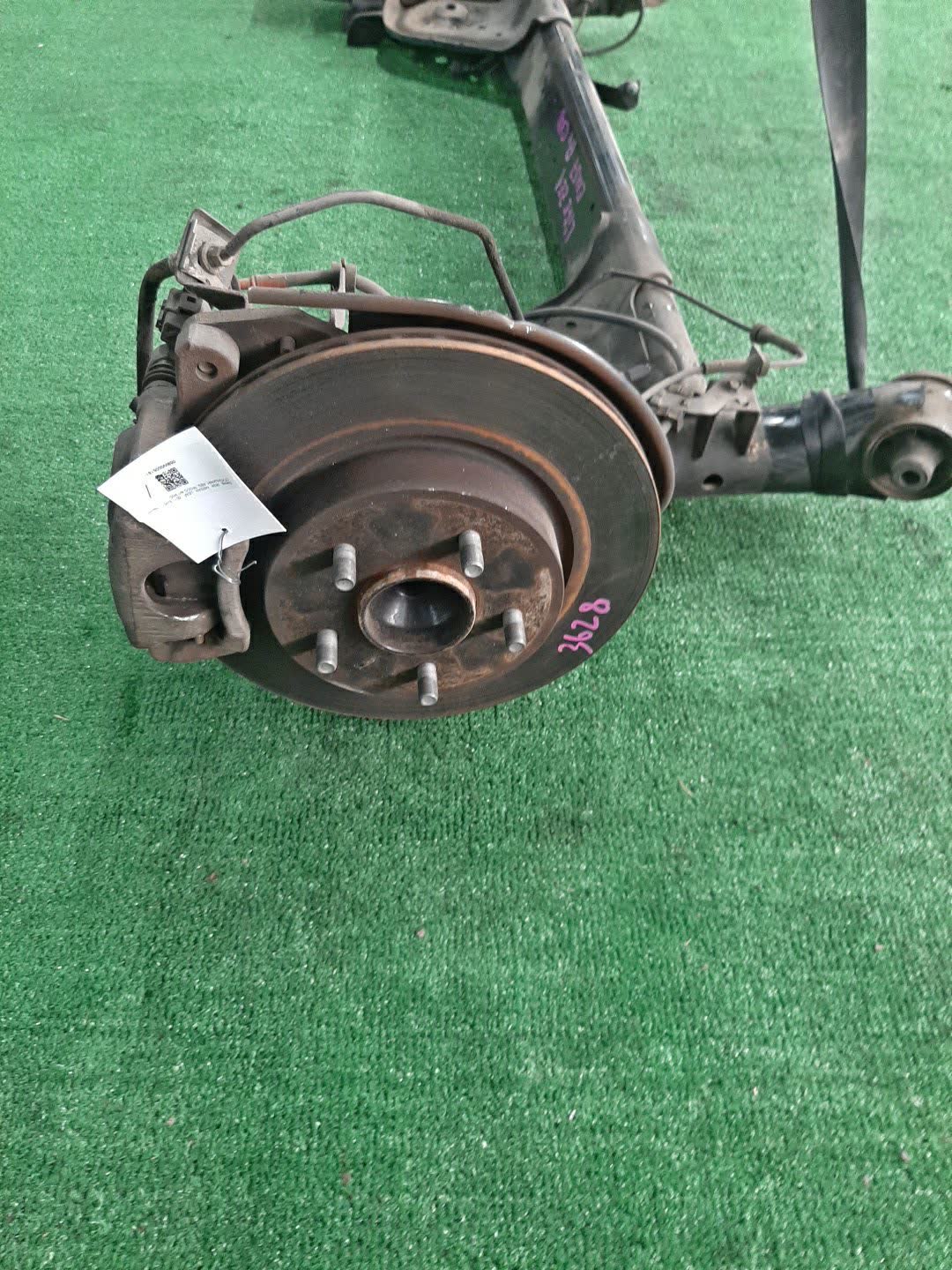 Балка задняя NISSAN LEAF ZE1 EM57 3628 4 ракурс