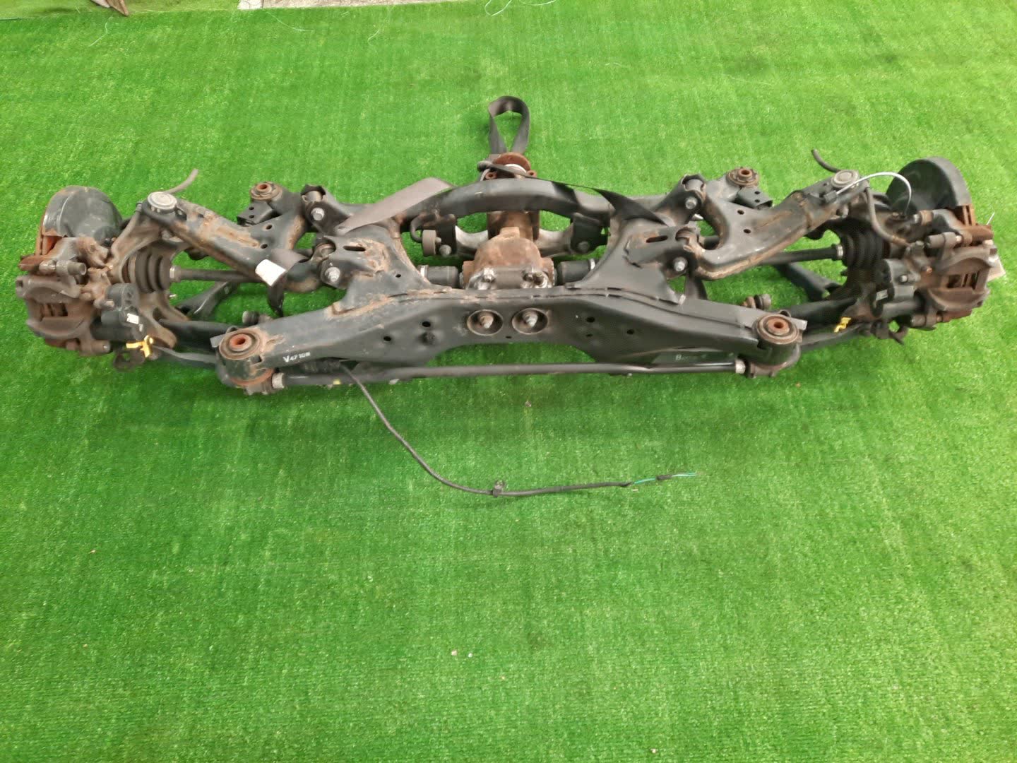 Балка задняя SUBARU LEVORG VM4 FB16 3725 3 ракурс