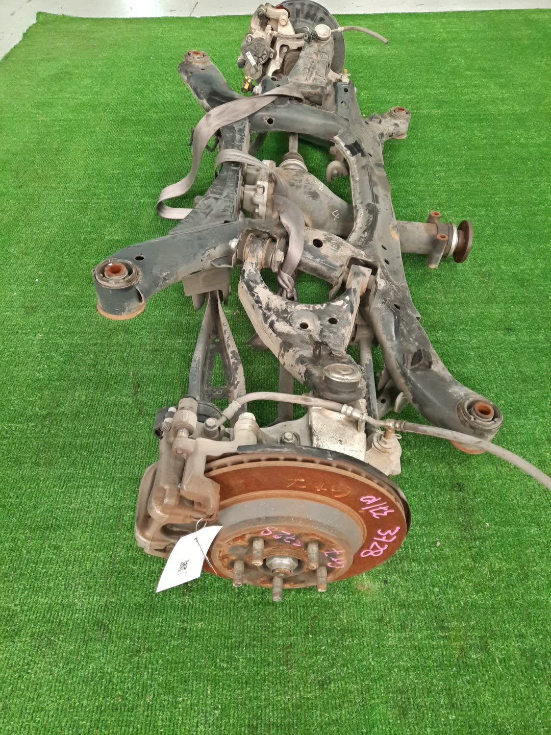 Балка задняя SUBARU IMPREZA GT7 FB20 3728 2 ракурс Балка задняя SUBARU IMPREZA GT7 FB20 3728 2 ракурс