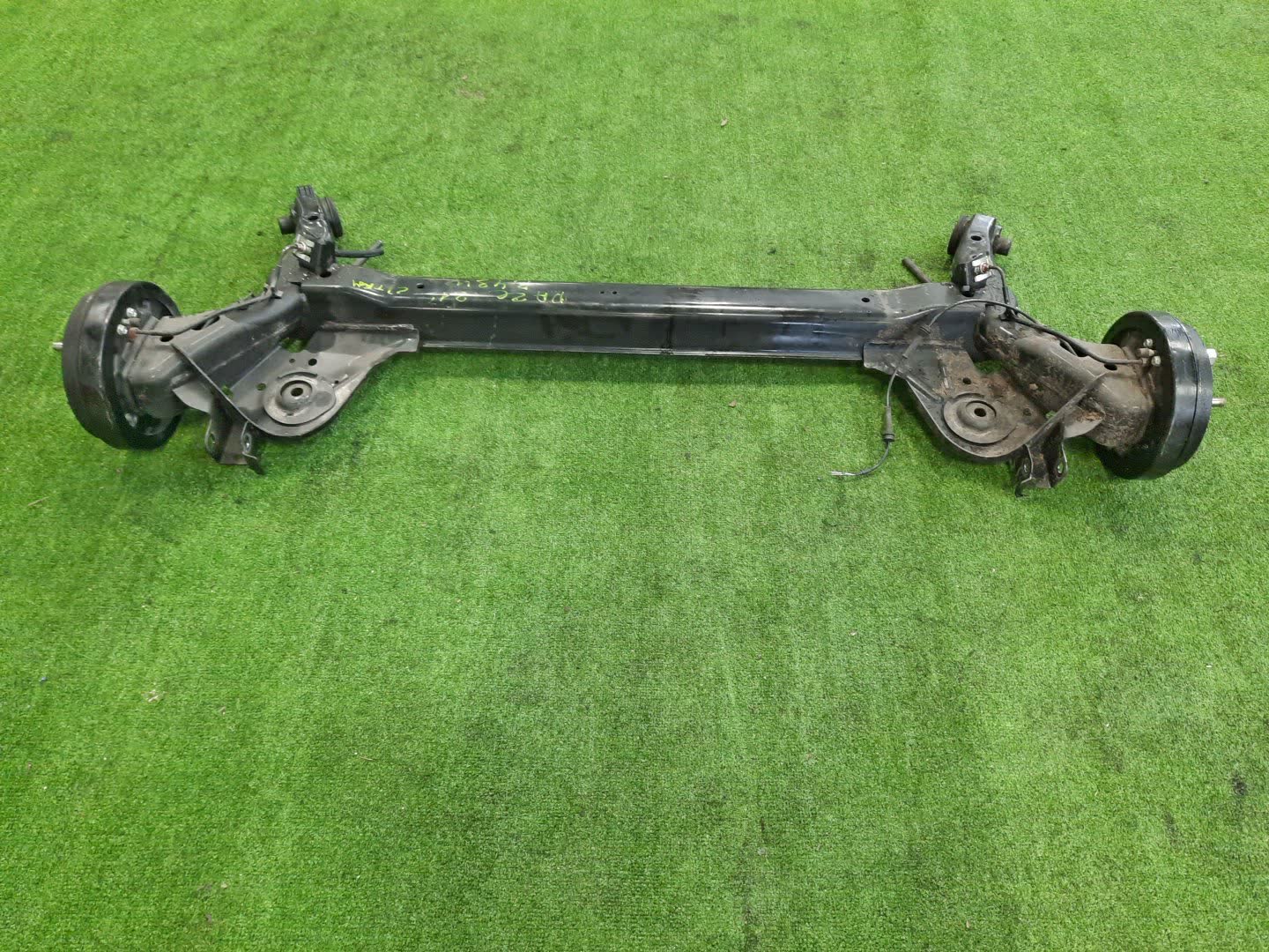 Балка задняя NISSAN DAYZ B43W BR06DE 4037 1 ракурс