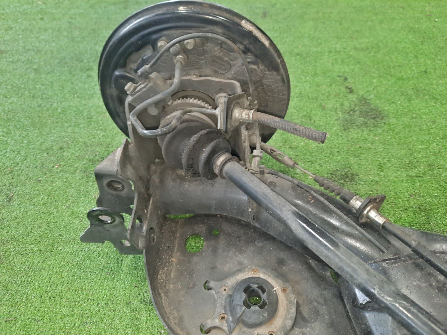 Балка задняя MAZDA DEMIO DJ5AS S5-DPTS 4341 3 ракурс
