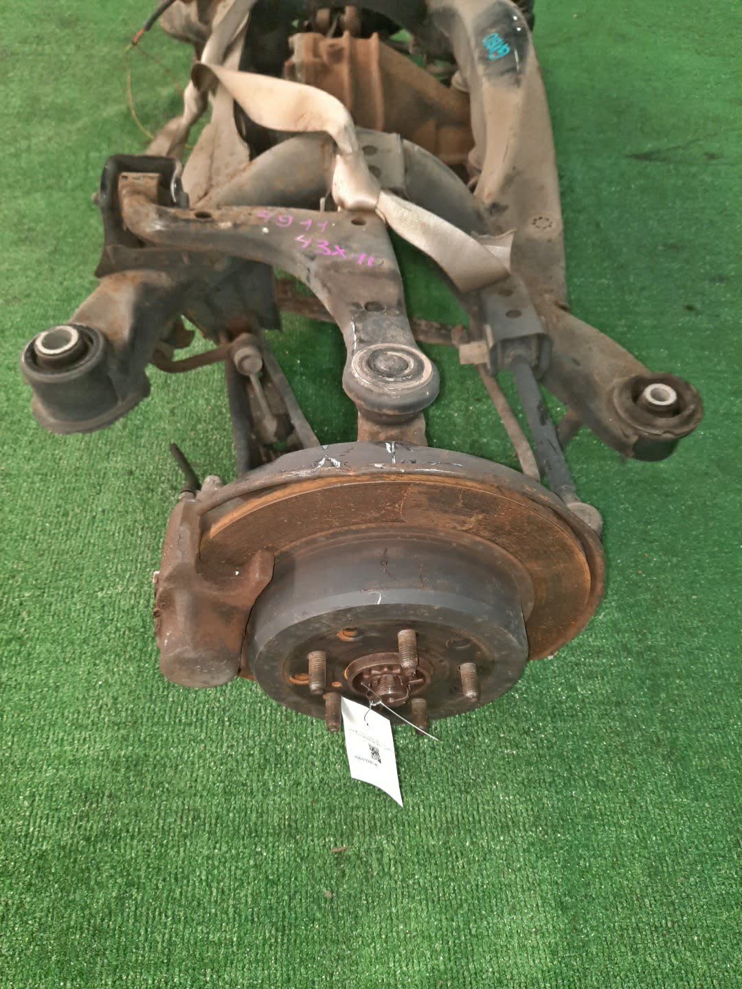 Балка задняя TOYOTA ALTEZZA GXE10 1G-FE 4911 2 ракурс Балка задняя TOYOTA ALTEZZA GXE10 1G-FE 4911 2 ракурс