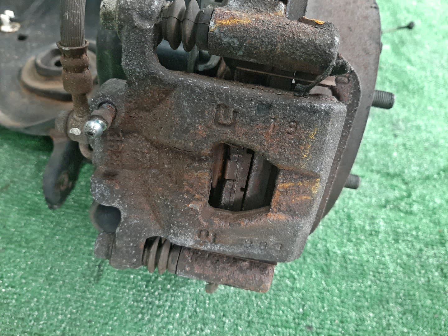 Балка задняя NISSAN SERENA GFC27 MR20DD 5121 4 ракурс
