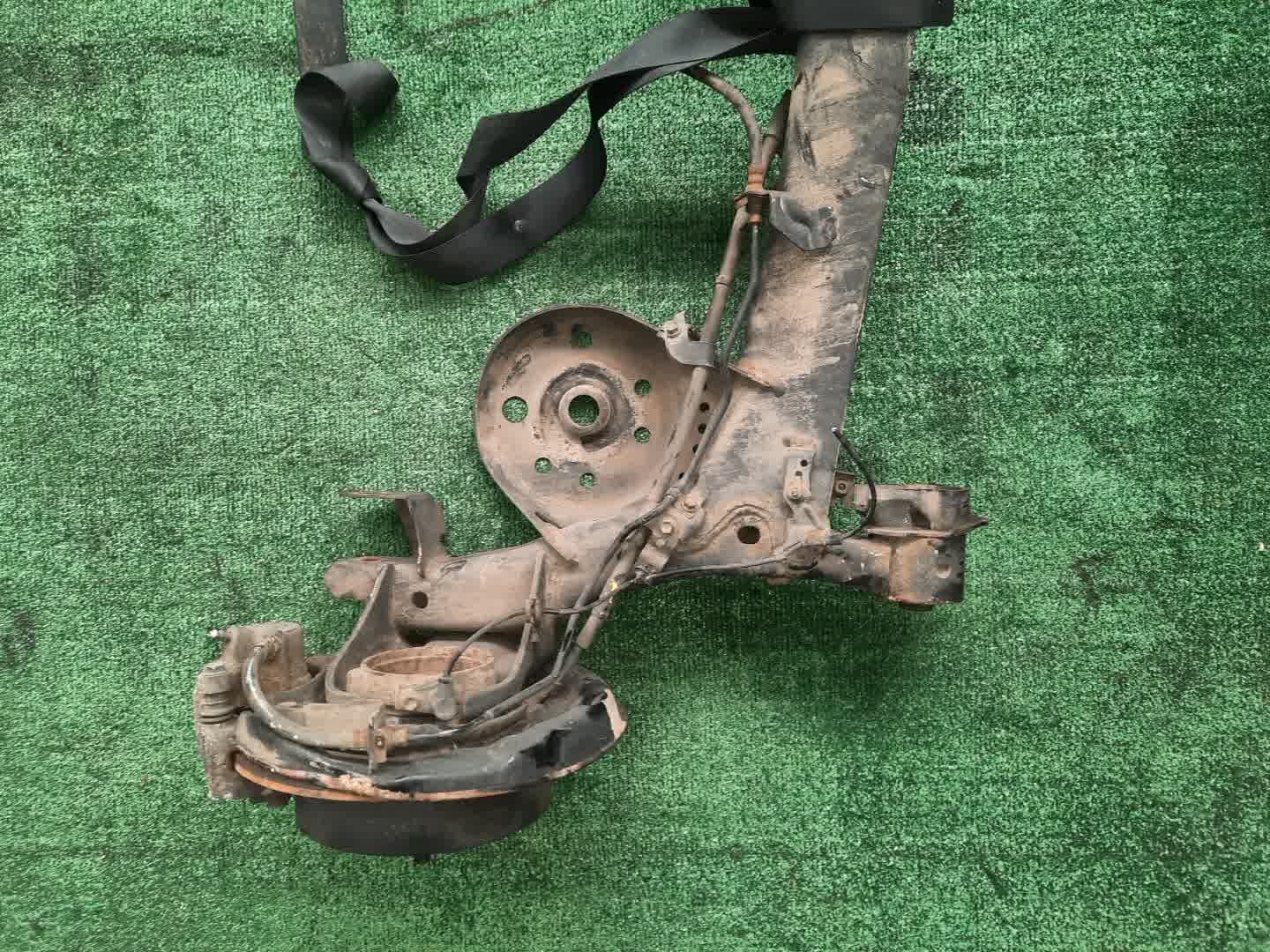 Балка задняя TOYOTA NOAH ZRR85G 3ZR-FAE 5183 5 ракурс