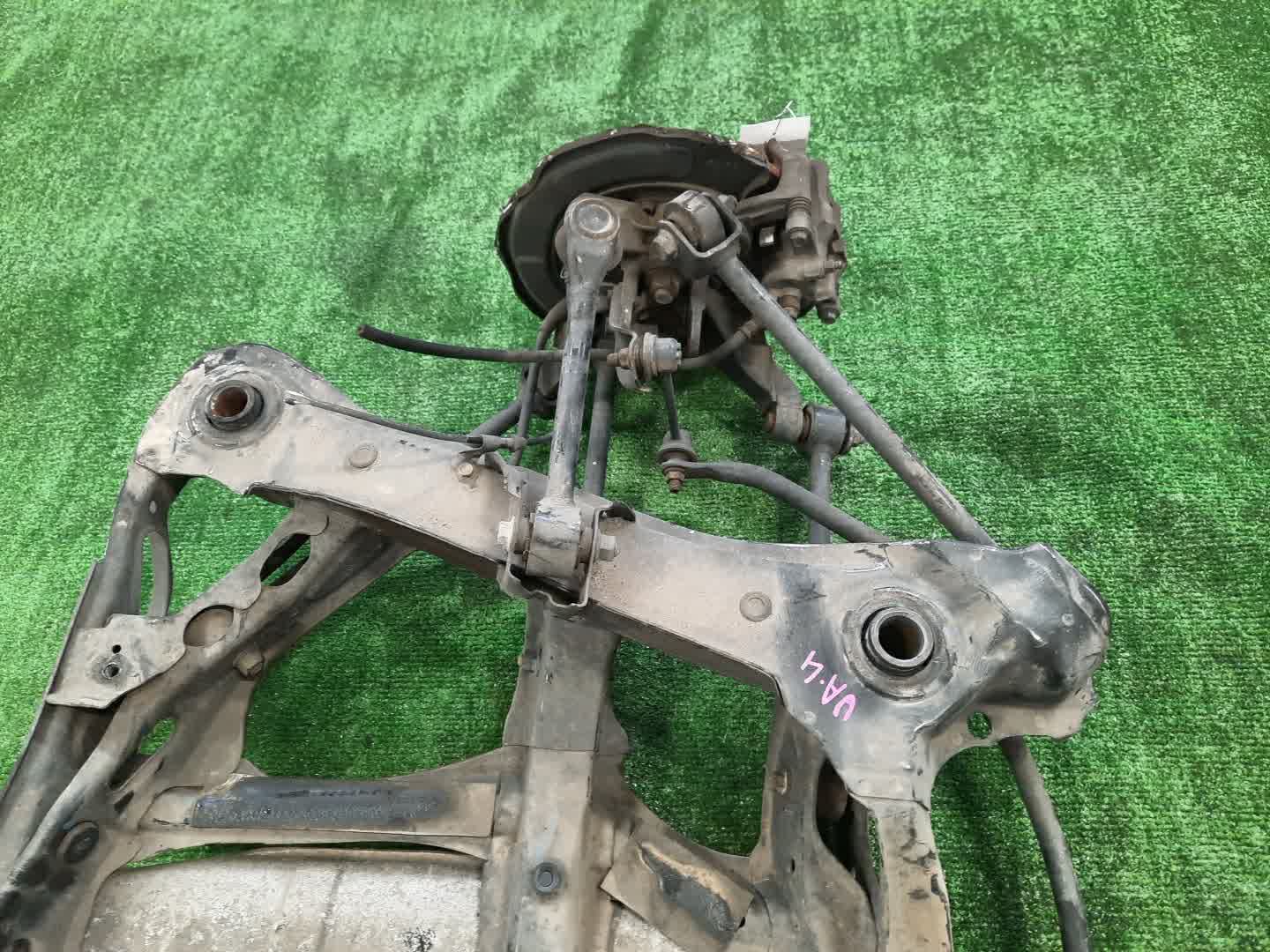 Балка задняя HONDA INSPIRE UA4 J25A 5321 5 ракурс Балка задняя HONDA INSPIRE UA4 J25A 5321 5 ракурс