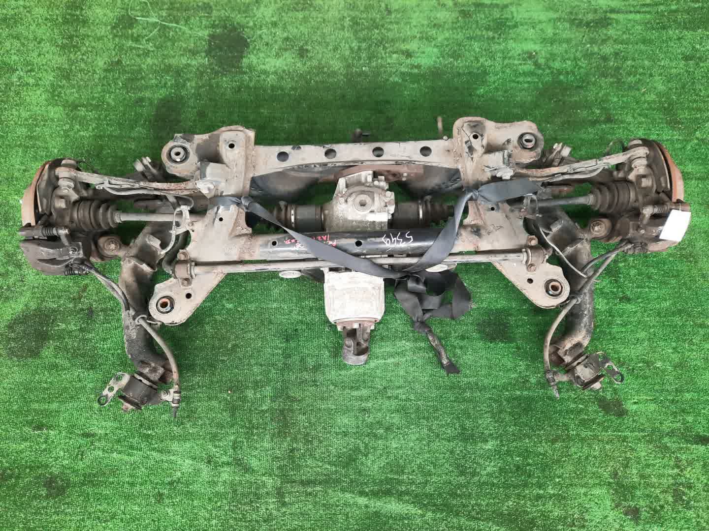 Балка задняя  TOYOTA AVENSIS AZT255 1AZ-FSE ,5349 1 ракурс