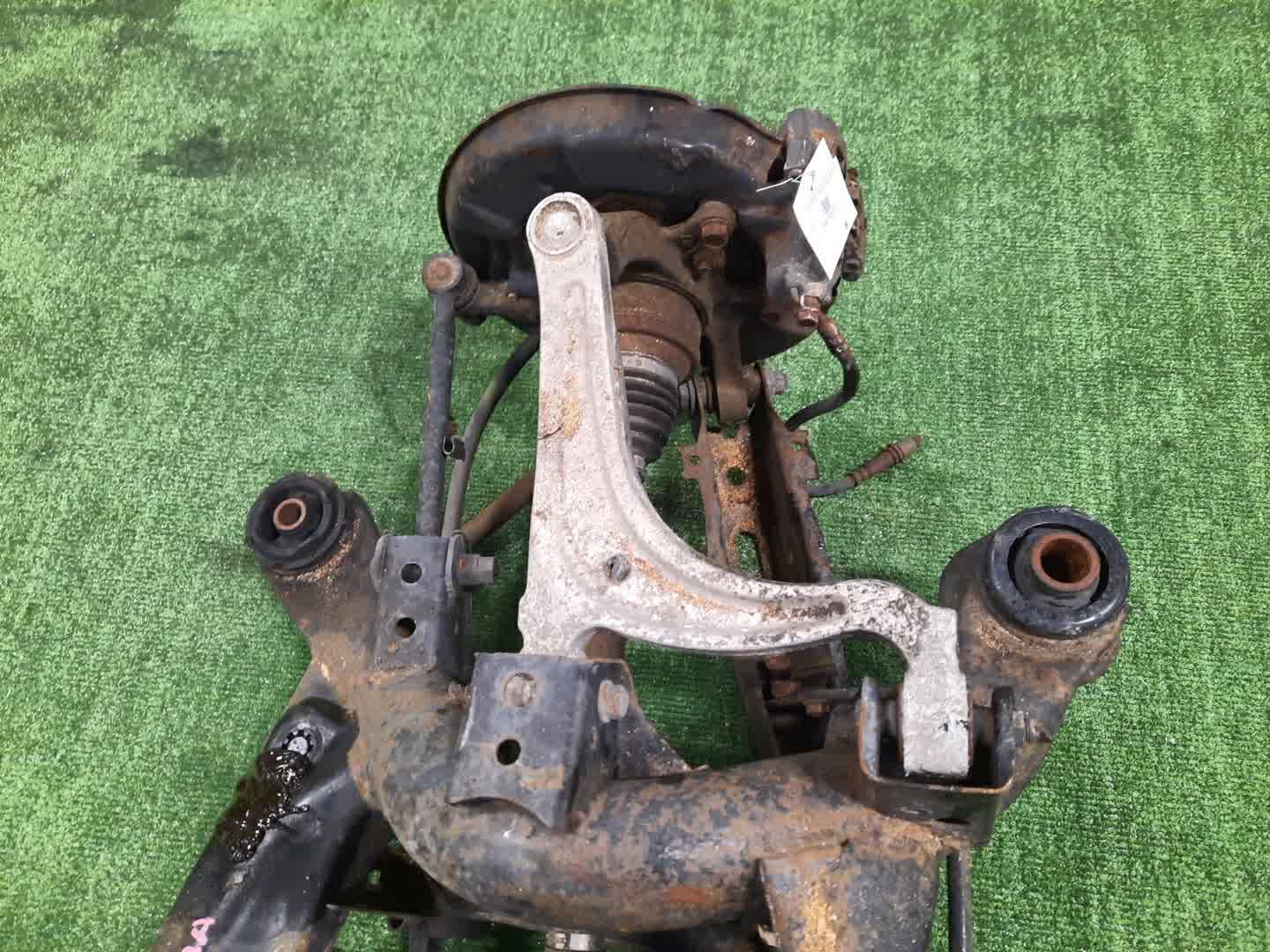 Балка задняя TOYOTA ARISTO JZS160 2JZ-GE 5424 5 ракурс