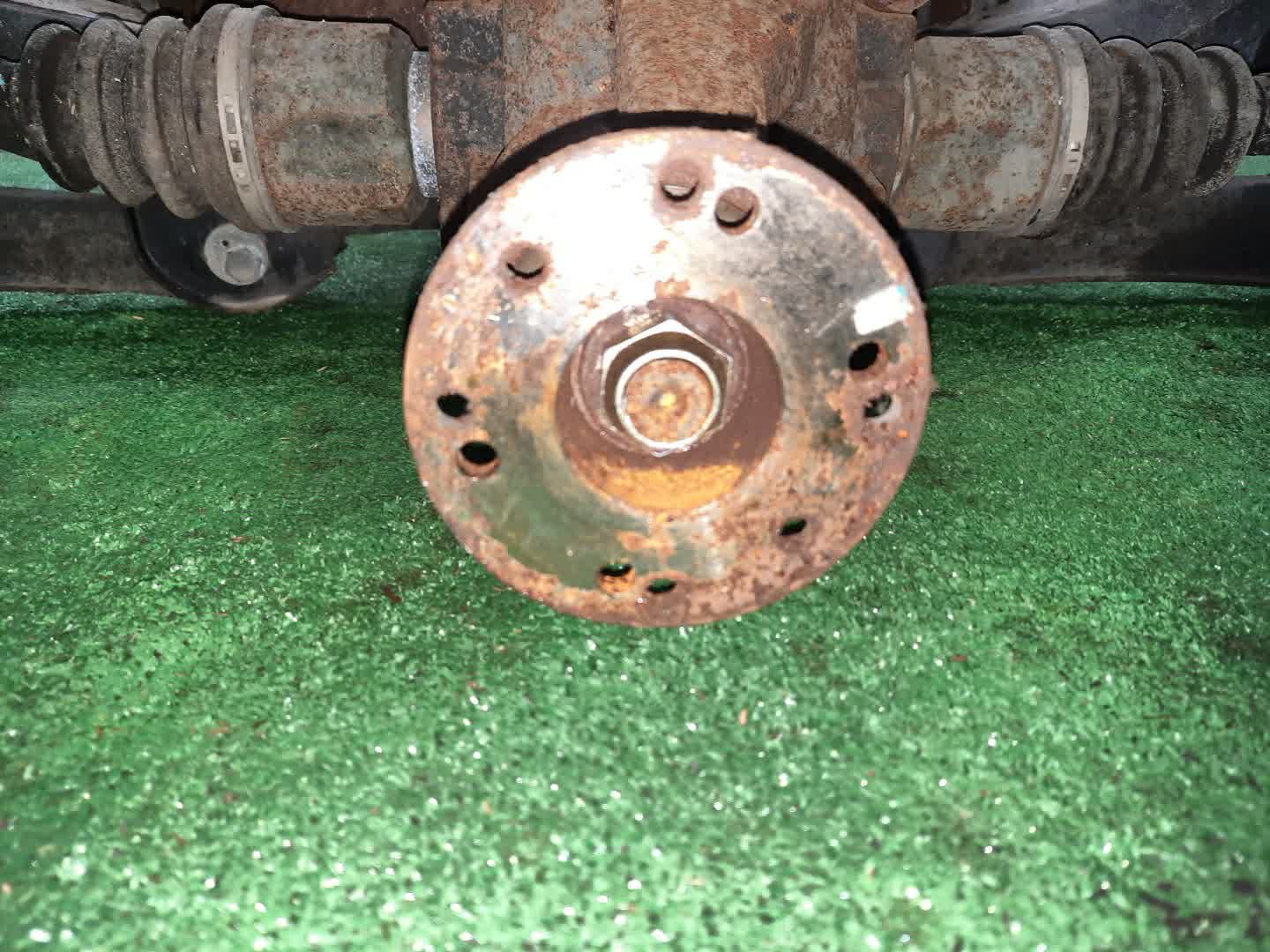 Балка задняя MITSUBISHI AIRTREK CU2W 4G63T 5575 5 ракурс Балка задняя MITSUBISHI AIRTREK CU2W 4G63T 5575 5 ракурс