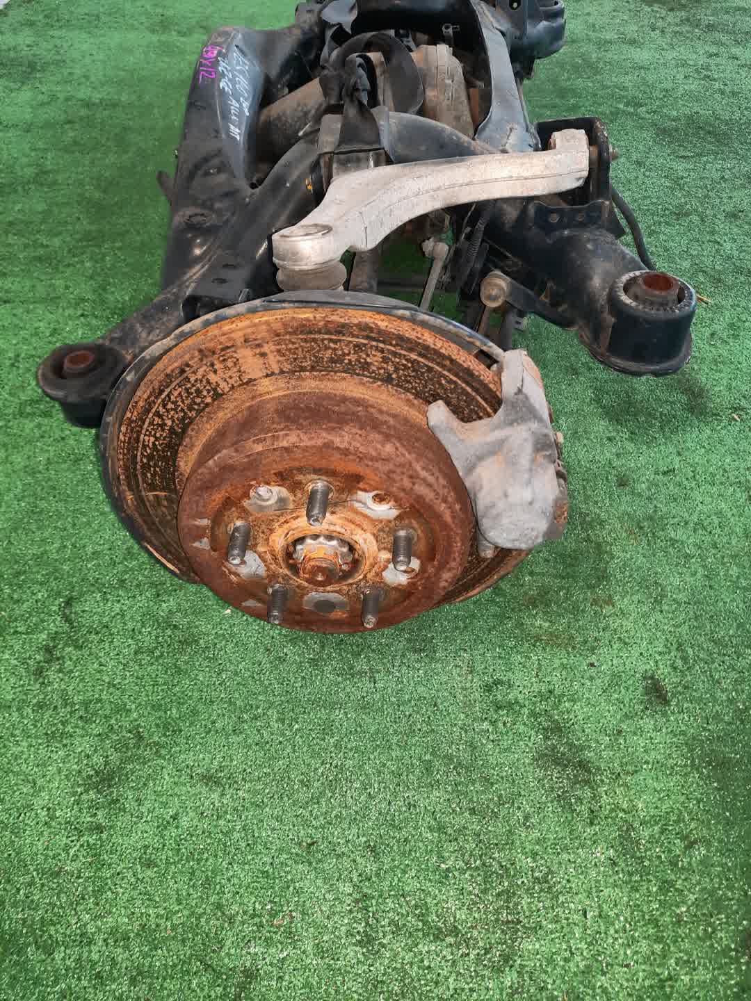 Балка задняя TOYOTA ARISTO JZS160 2JZ-GE 5585 3 ракурс