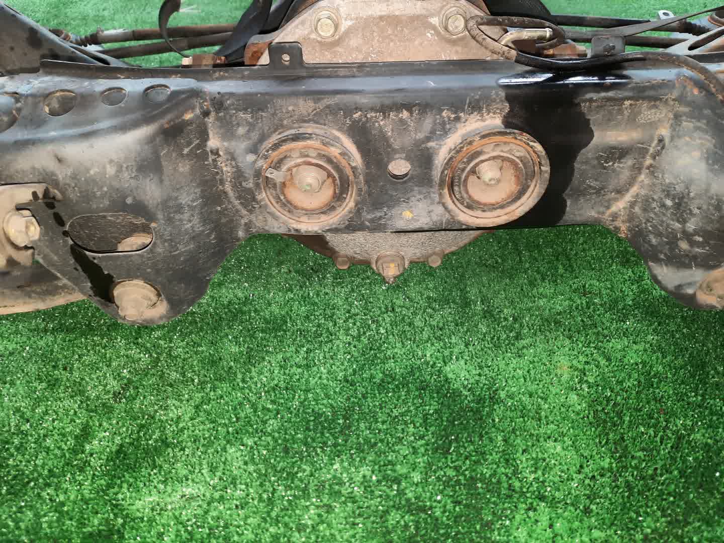 Балка задняя NISSAN LAUREL HC35 RB20DE 5624 5 ракурс