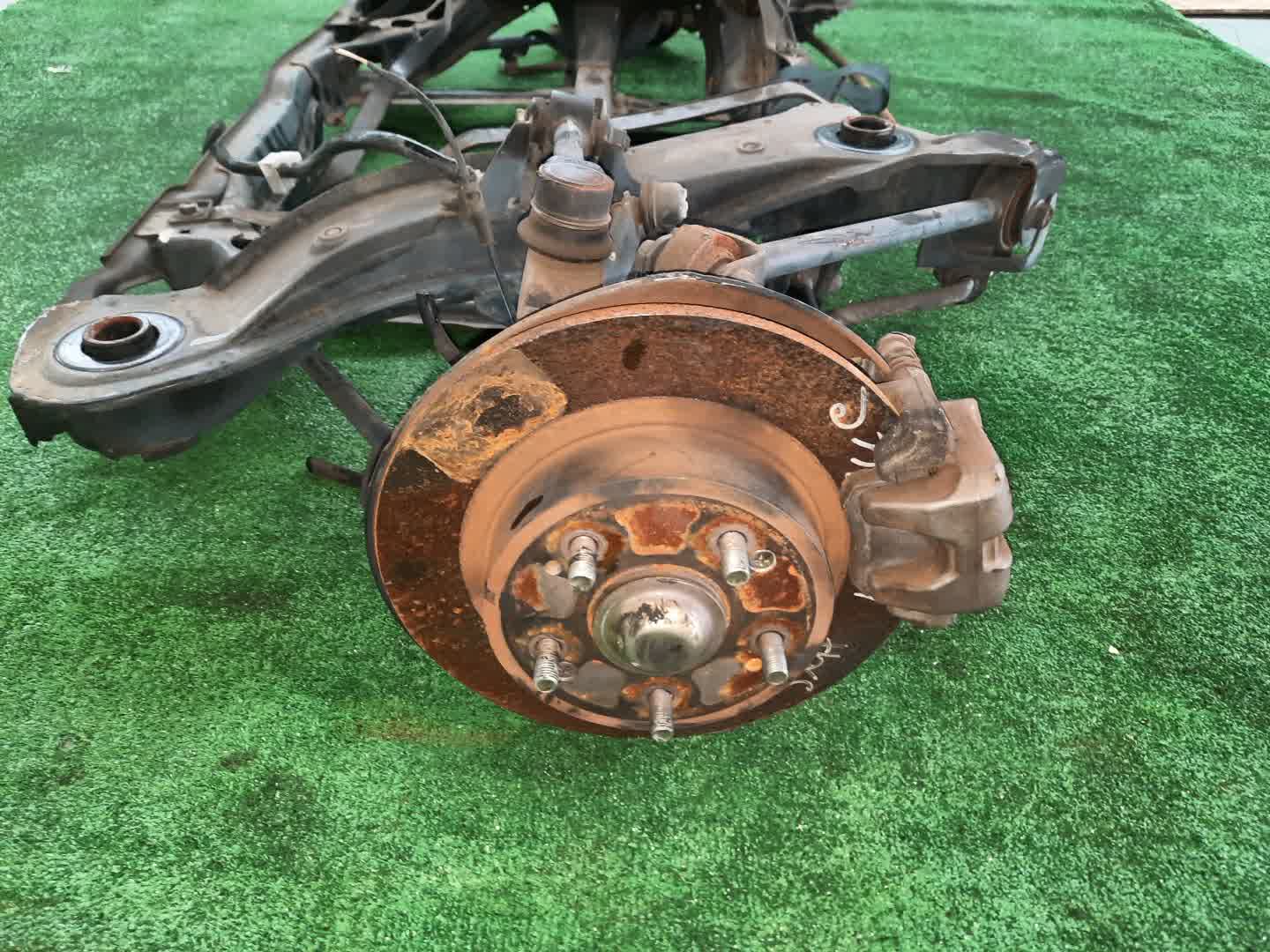 Балка задняя HONDA INSPIRE UC1 J30A 5652 4 ракурс