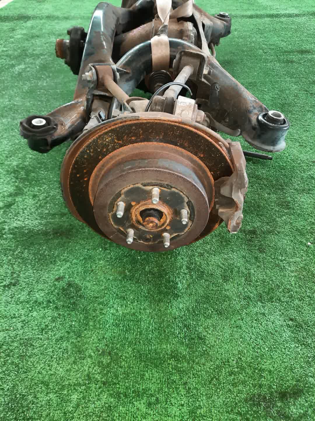 Балка задняя TOYOTA CROWN GRS184 2GR-FSE 5657 3 ракурс