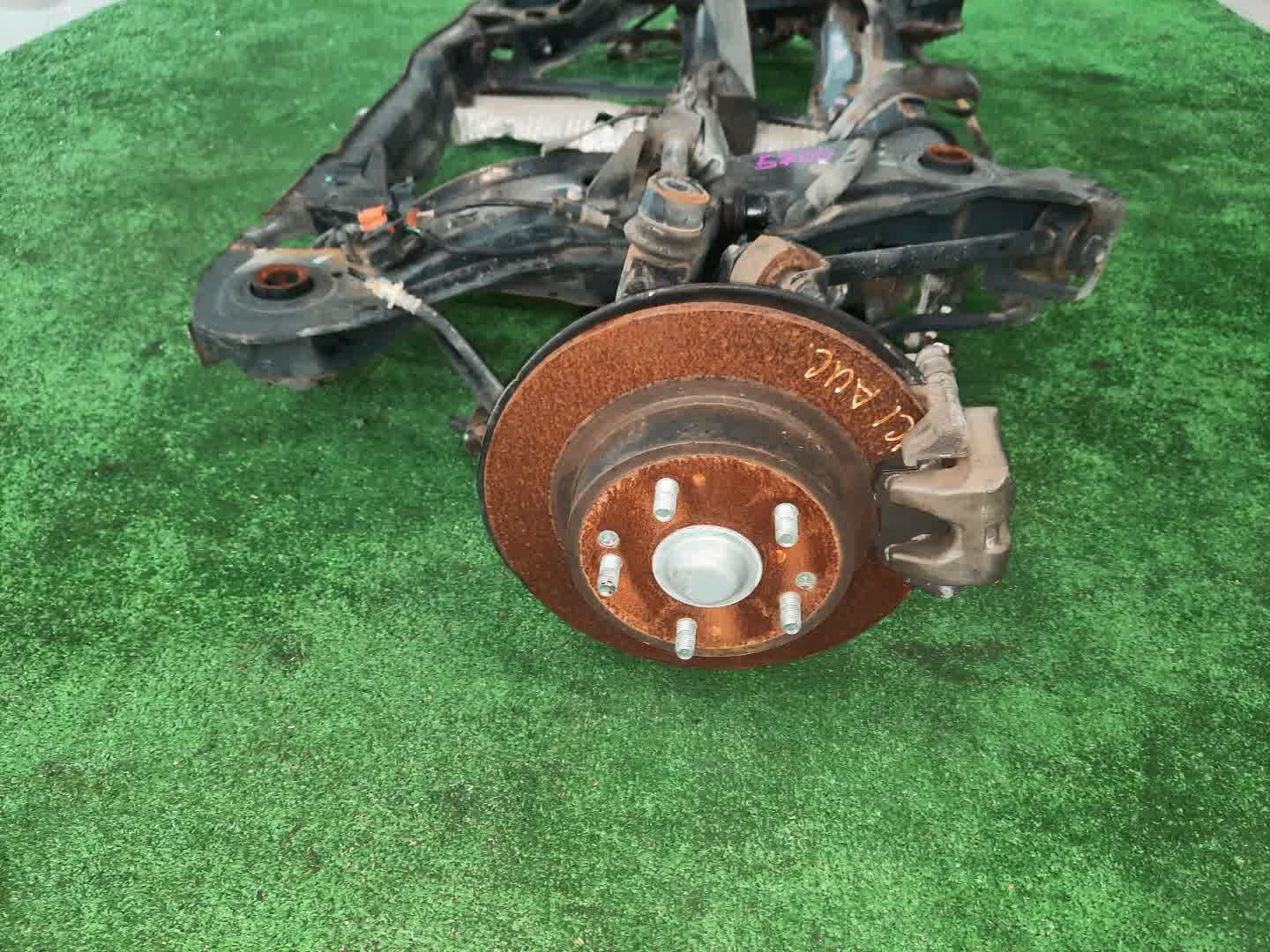 Балка задняя HONDA INSPIRE UC1 J30A 5700 3 ракурс