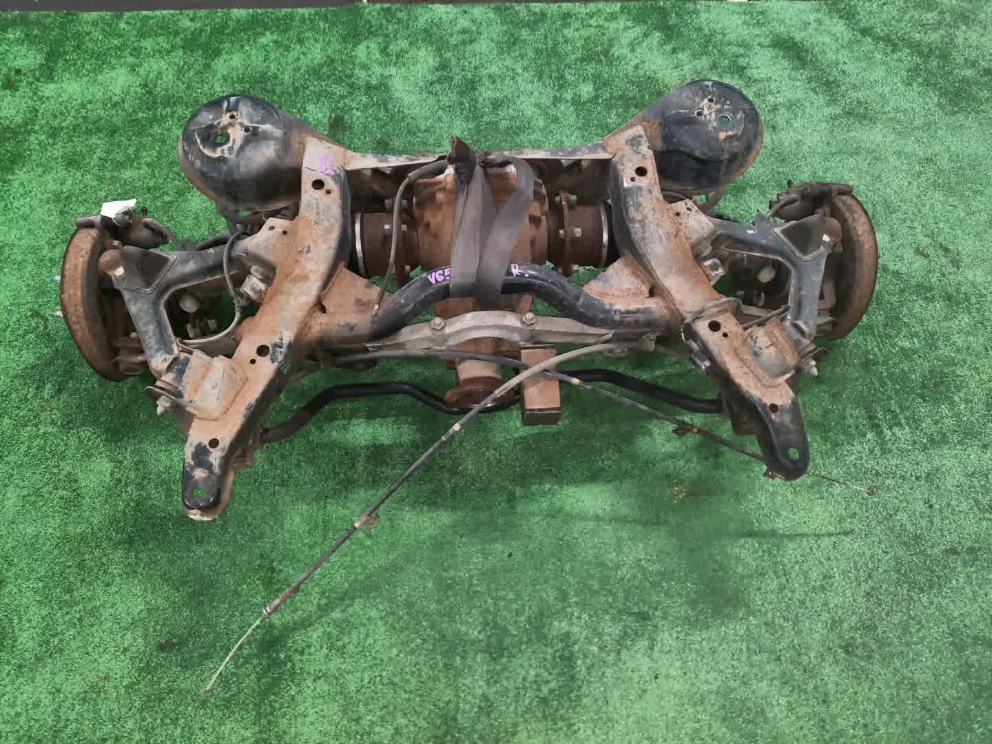 Балка задняя MITSUBISHI PAJERO V65W 6G74 5663 1 ракурс