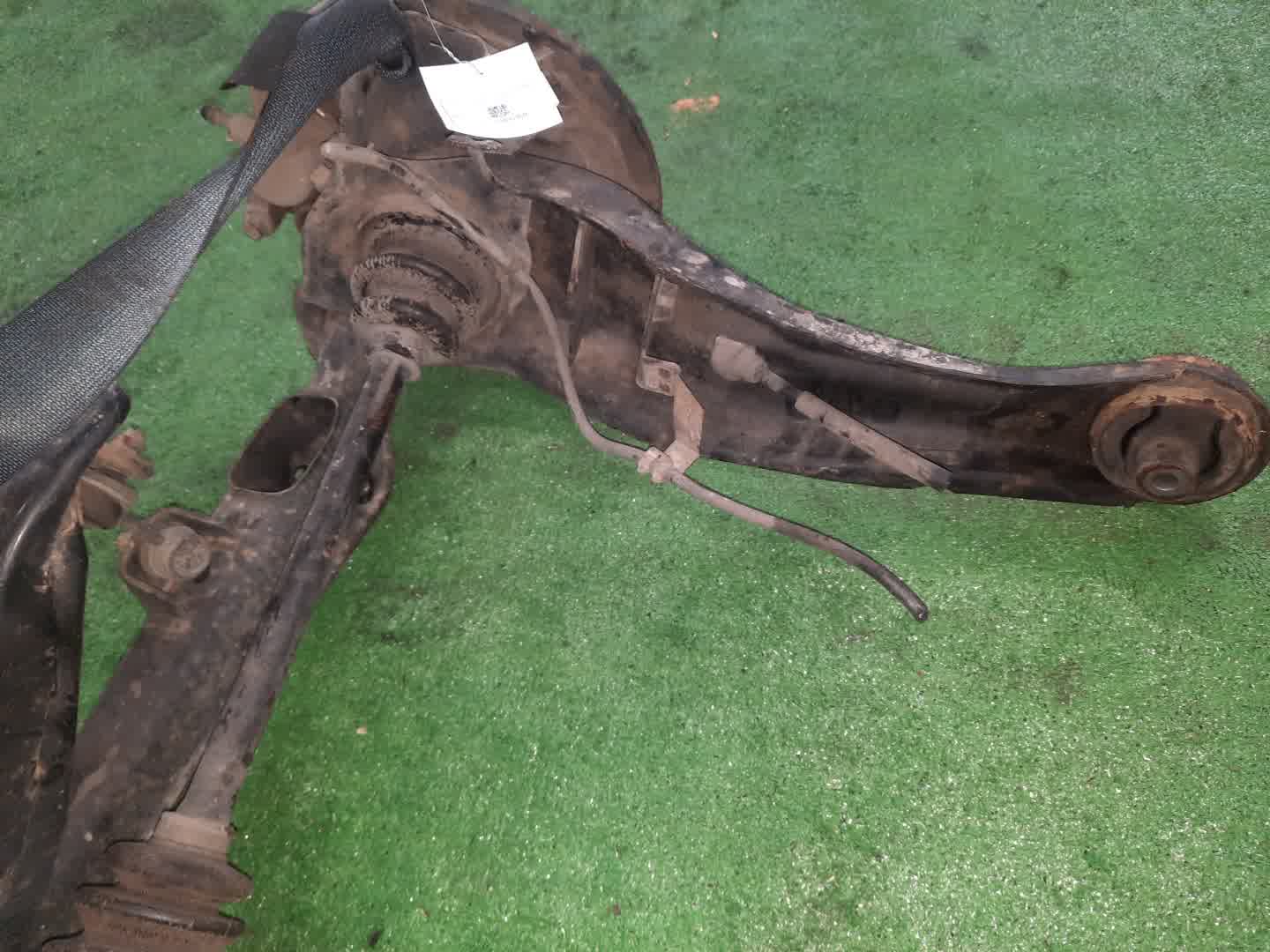 Балка задняя MITSUBISHI AIRTREK CU2W 4G63 5772 5 ракурс Балка задняя MITSUBISHI AIRTREK CU2W 4G63 5772 5 ракурс