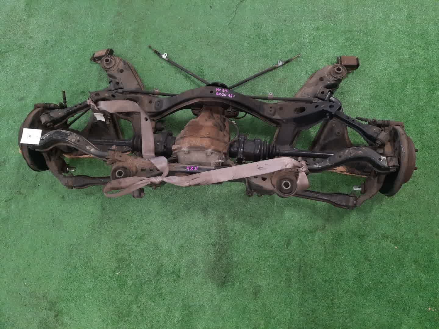 Балка задняя NISSAN LAUREL HC35 RB20DE 5773 2 ракурс