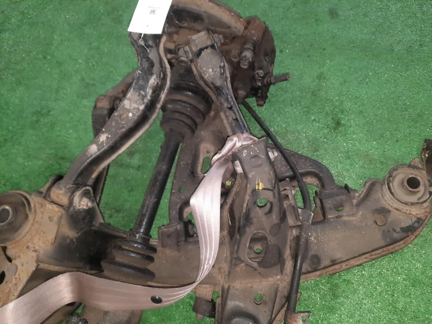 Балка задняя NISSAN LAUREL HC35 RB20DE 5773 5 ракурс
