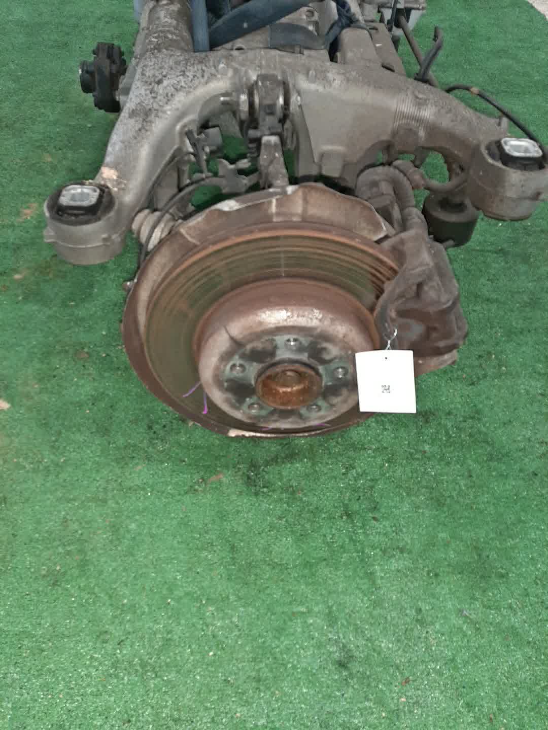 Балка задняя BMW 5-Series F11 5792 2 ракурс Балка задняя BMW 5-Series F11 5792 2 ракурс
