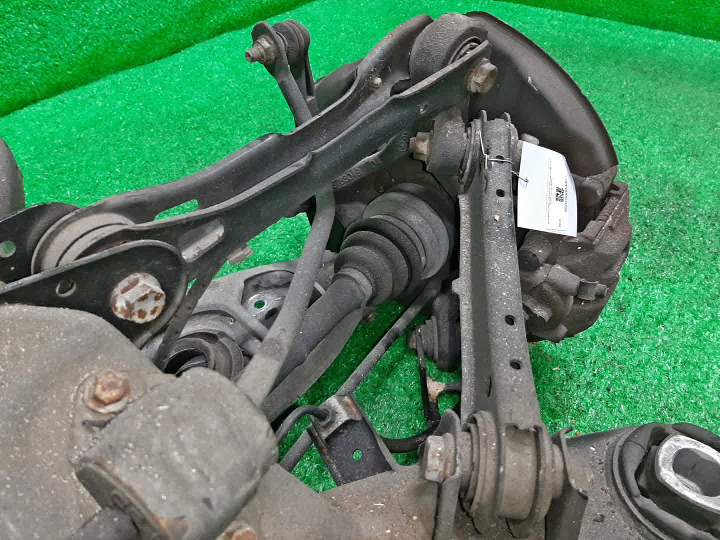 Балка задняя BMW X1 E84 N20B20A 5816 5 ракурс